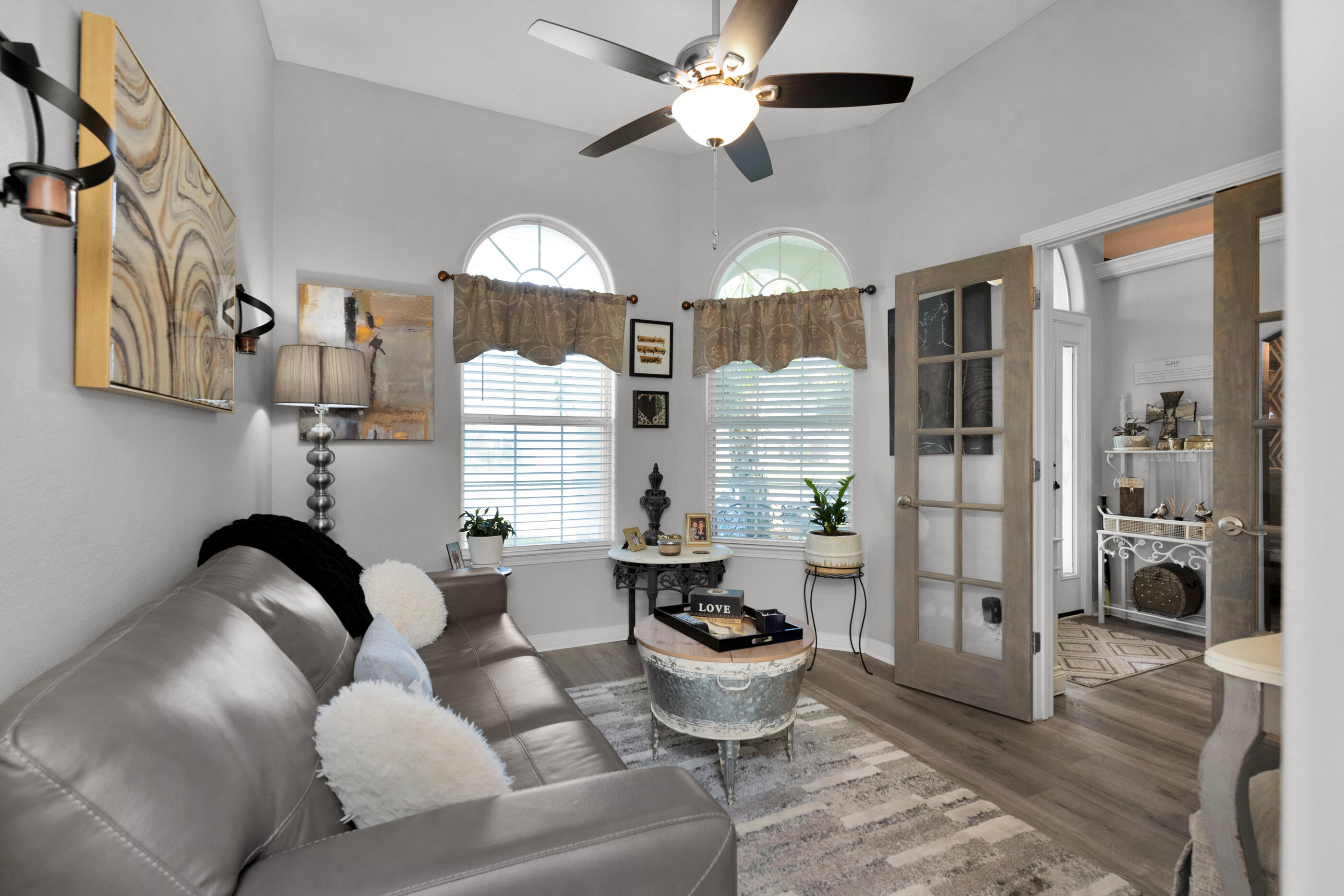 HOLLEY BY THE SEA - Residential