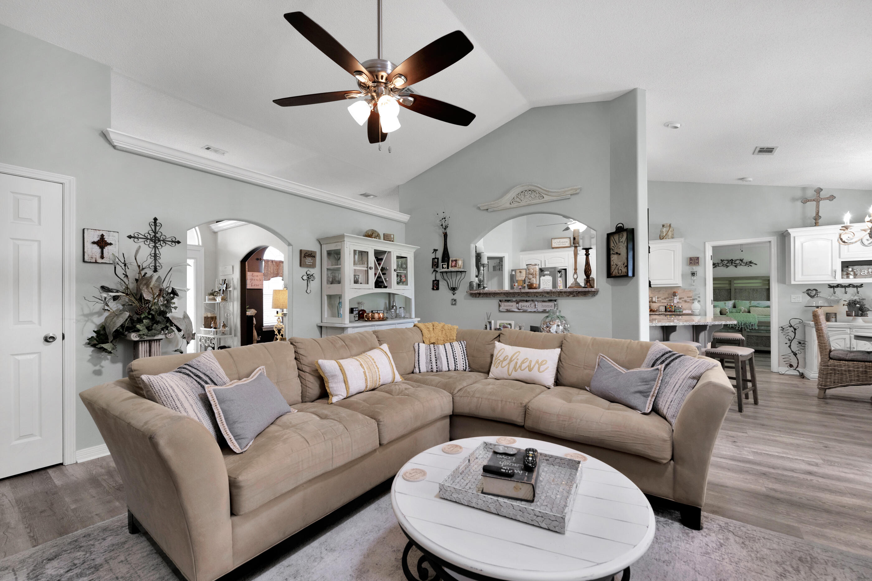 HOLLEY BY THE SEA - Residential