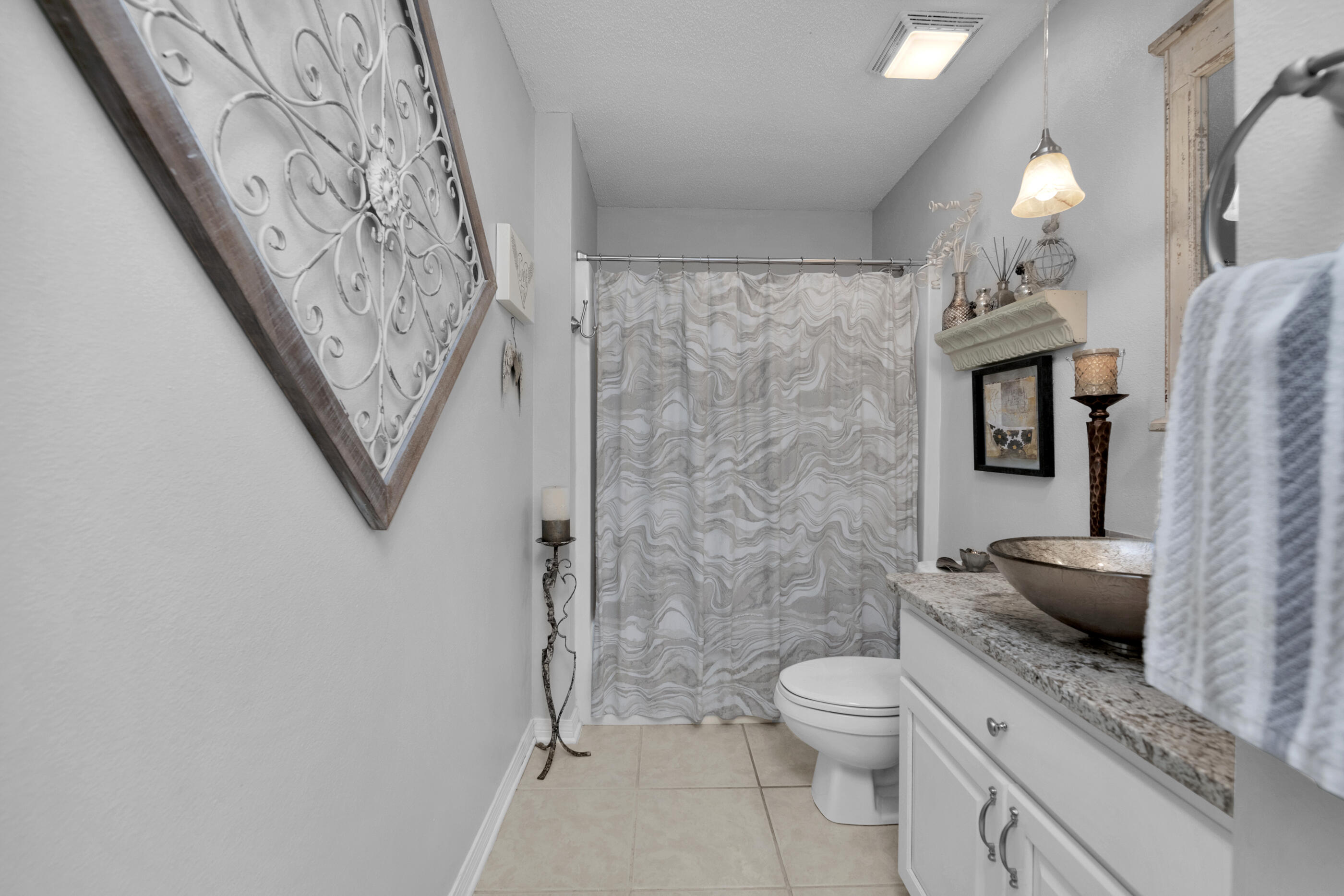 HOLLEY BY THE SEA - Residential