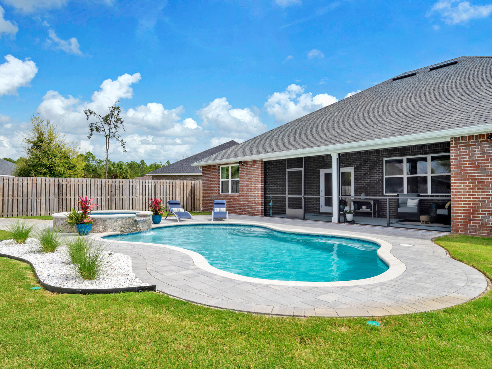 HAMMOCK BAY - Residential