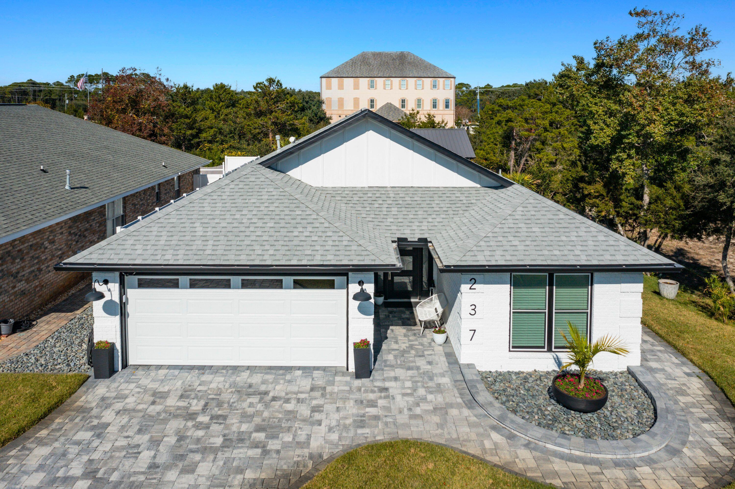 PARADISE RETREAT - Residential