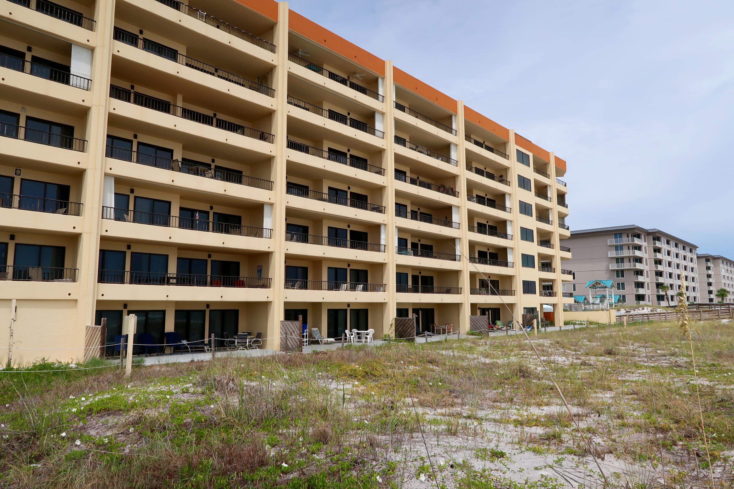 SURF DWELLER CONDO - Residential