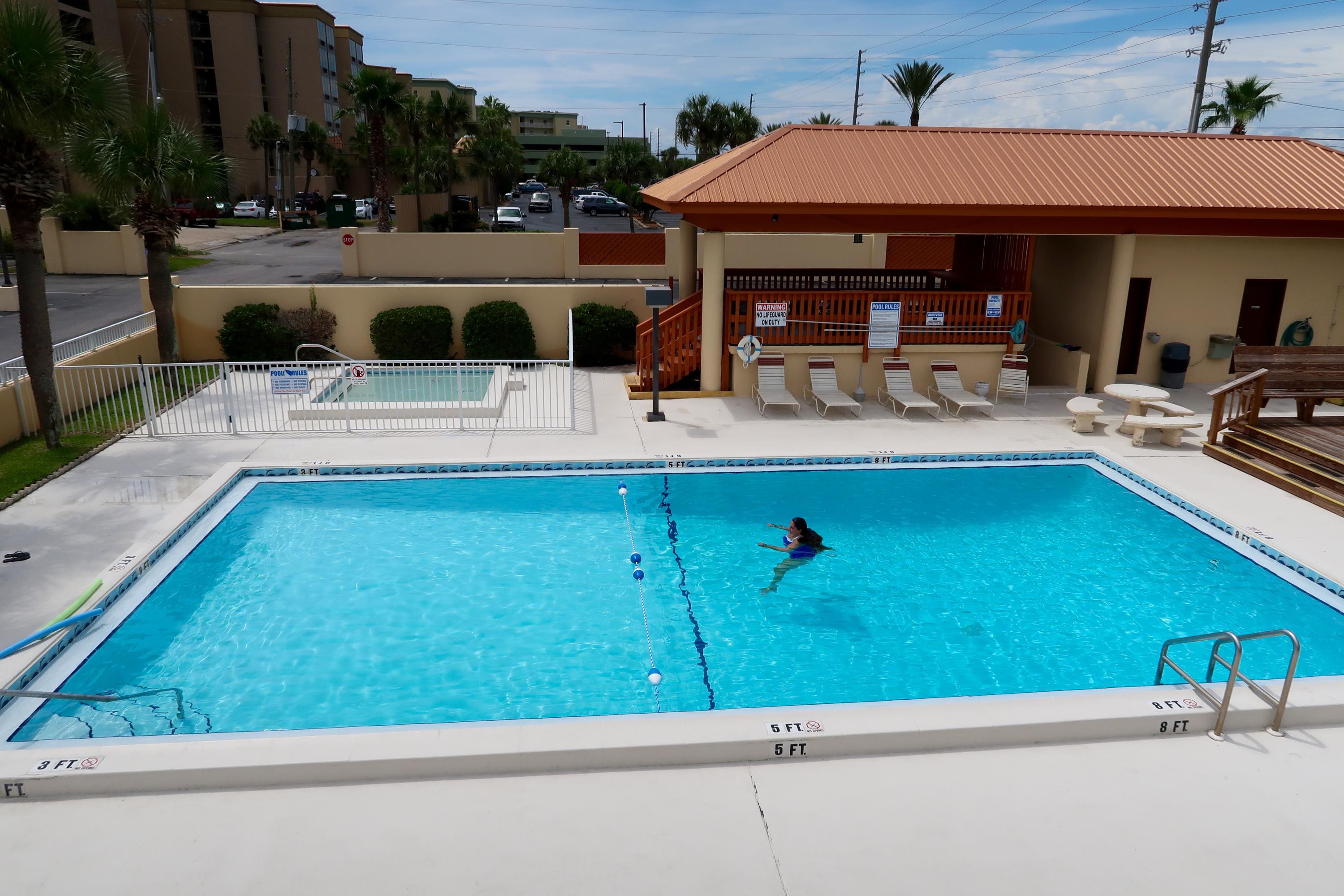 SURF DWELLER CONDO - Residential