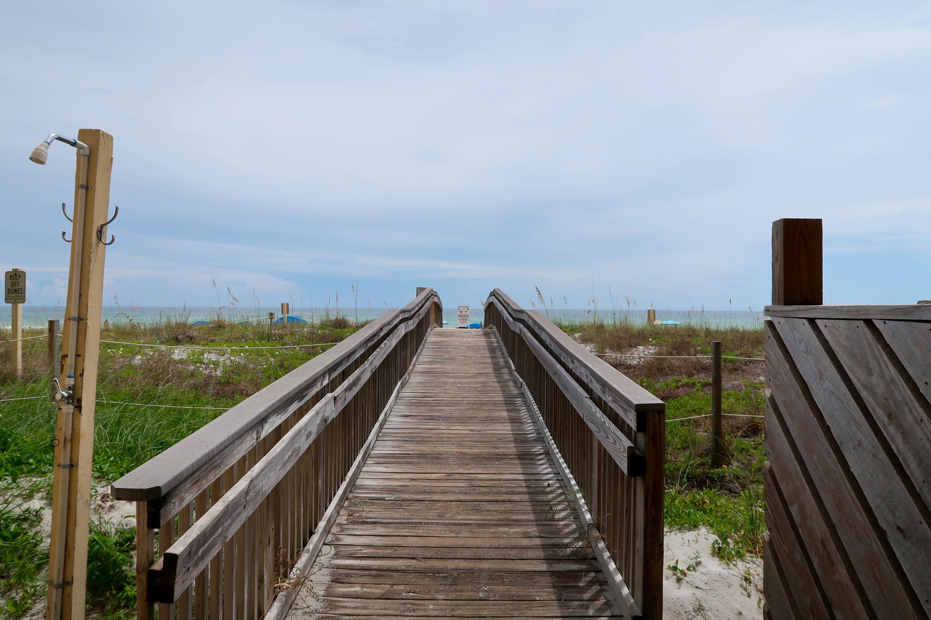 SURF DWELLER CONDO - Residential