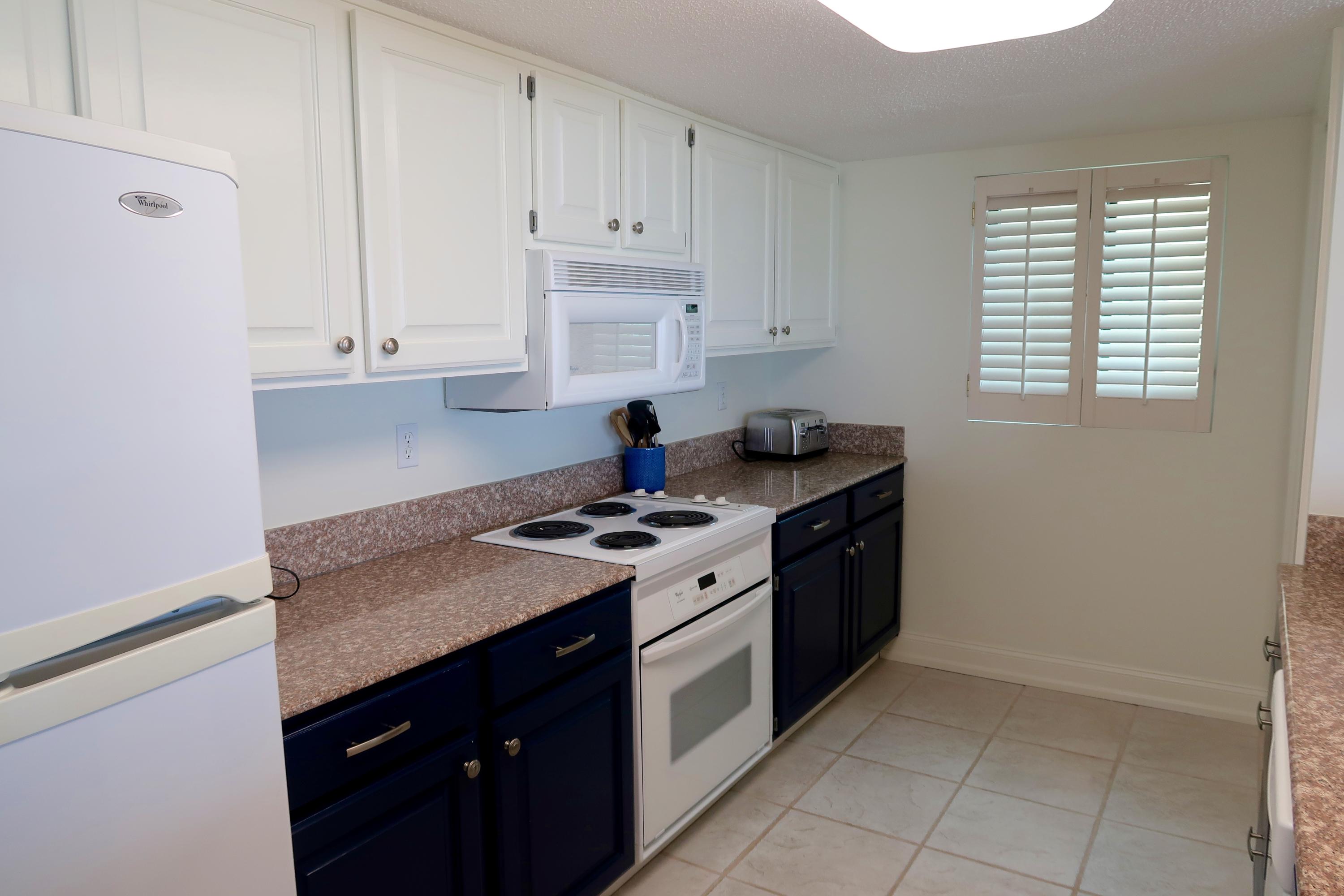 SURF DWELLER CONDO - Residential