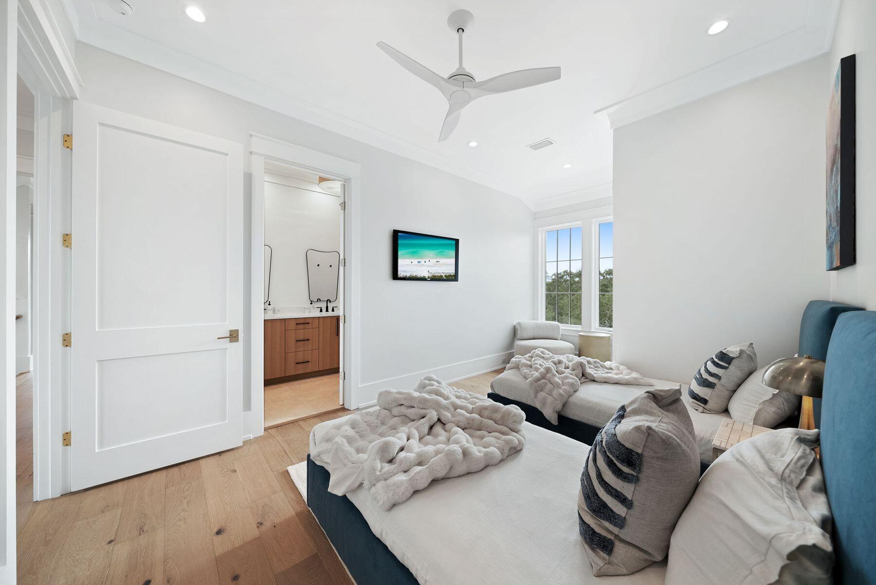 SEAGROVE 2ND ADDN - Residential