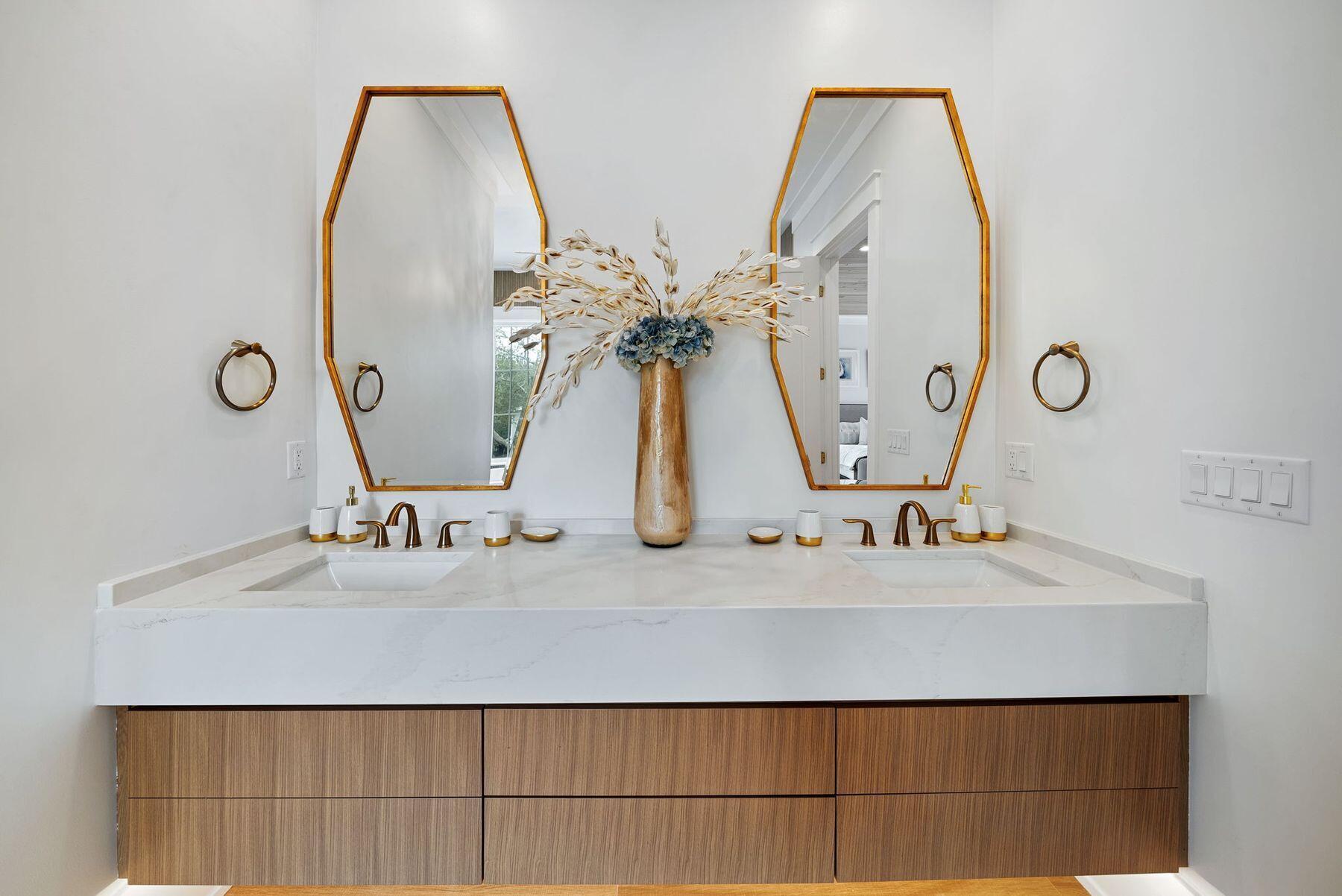 SEAGROVE 2ND ADDN - Residential