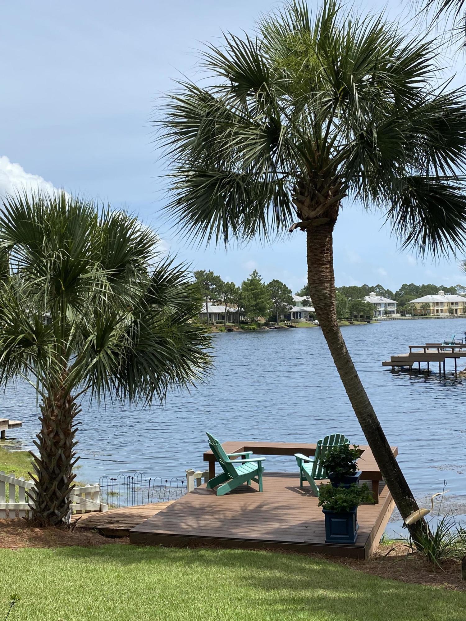 CRYSTAL LAKE - Residential