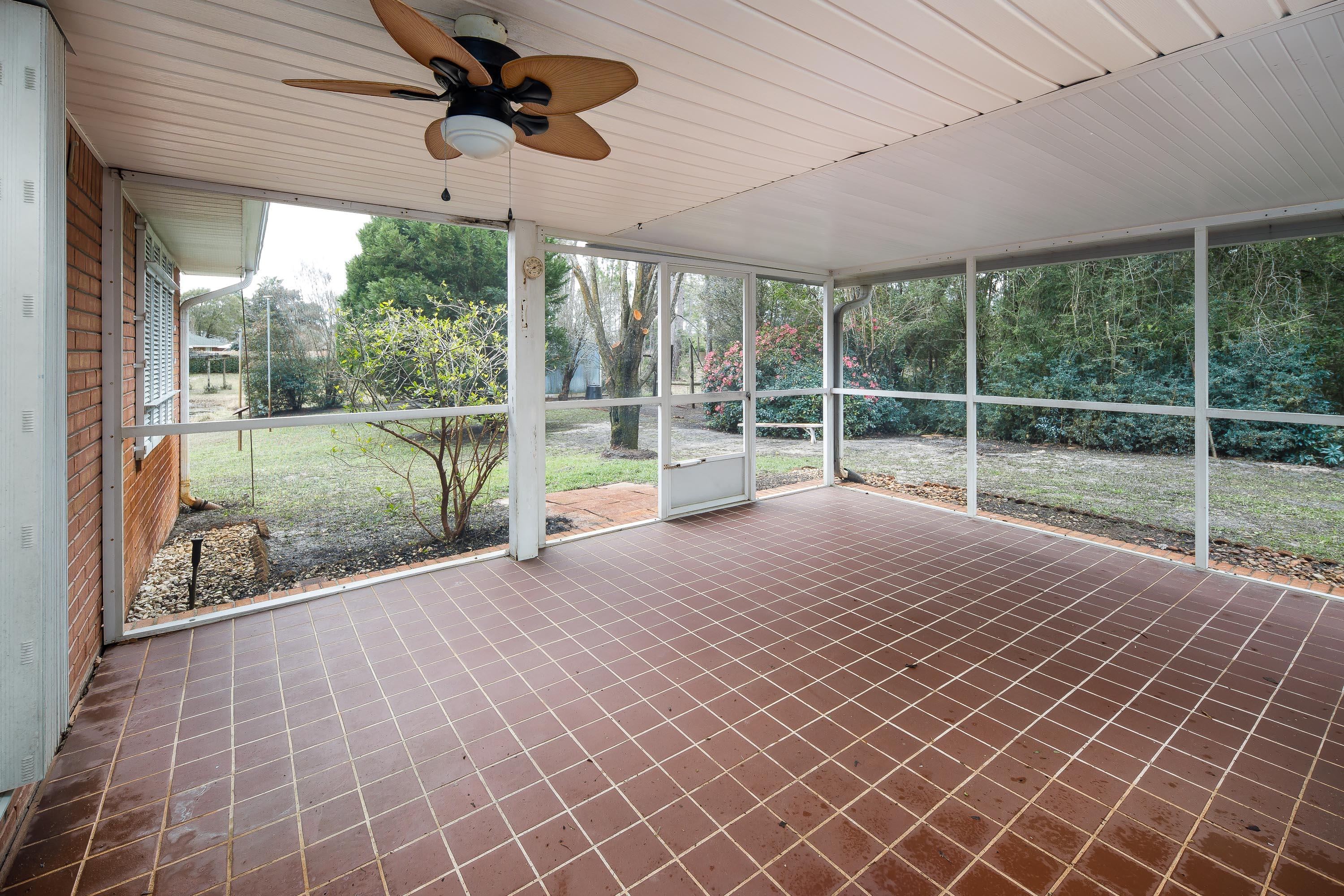 SPANISH TRACE ESTATES - Residential