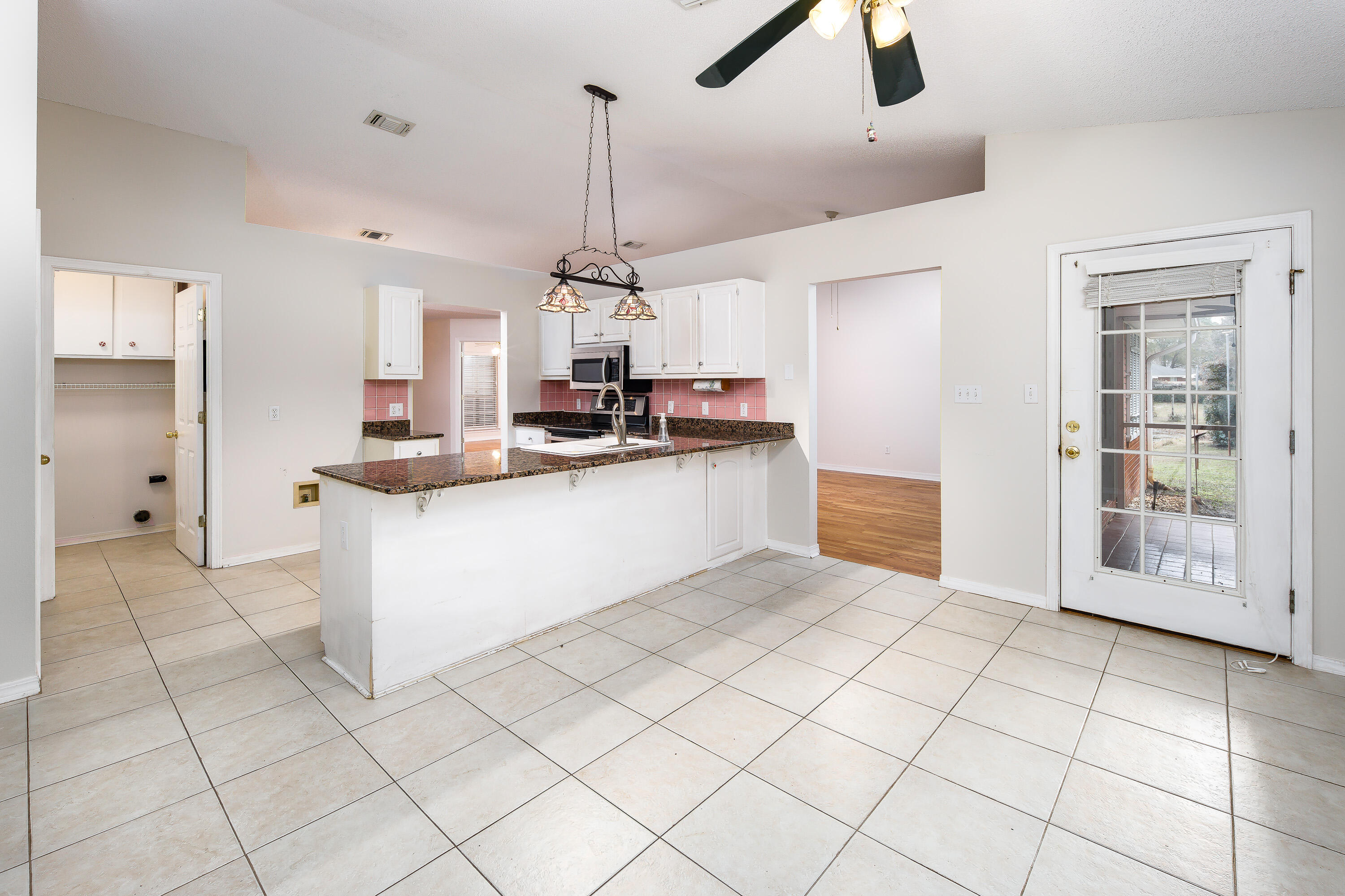 SPANISH TRACE ESTATES - Residential