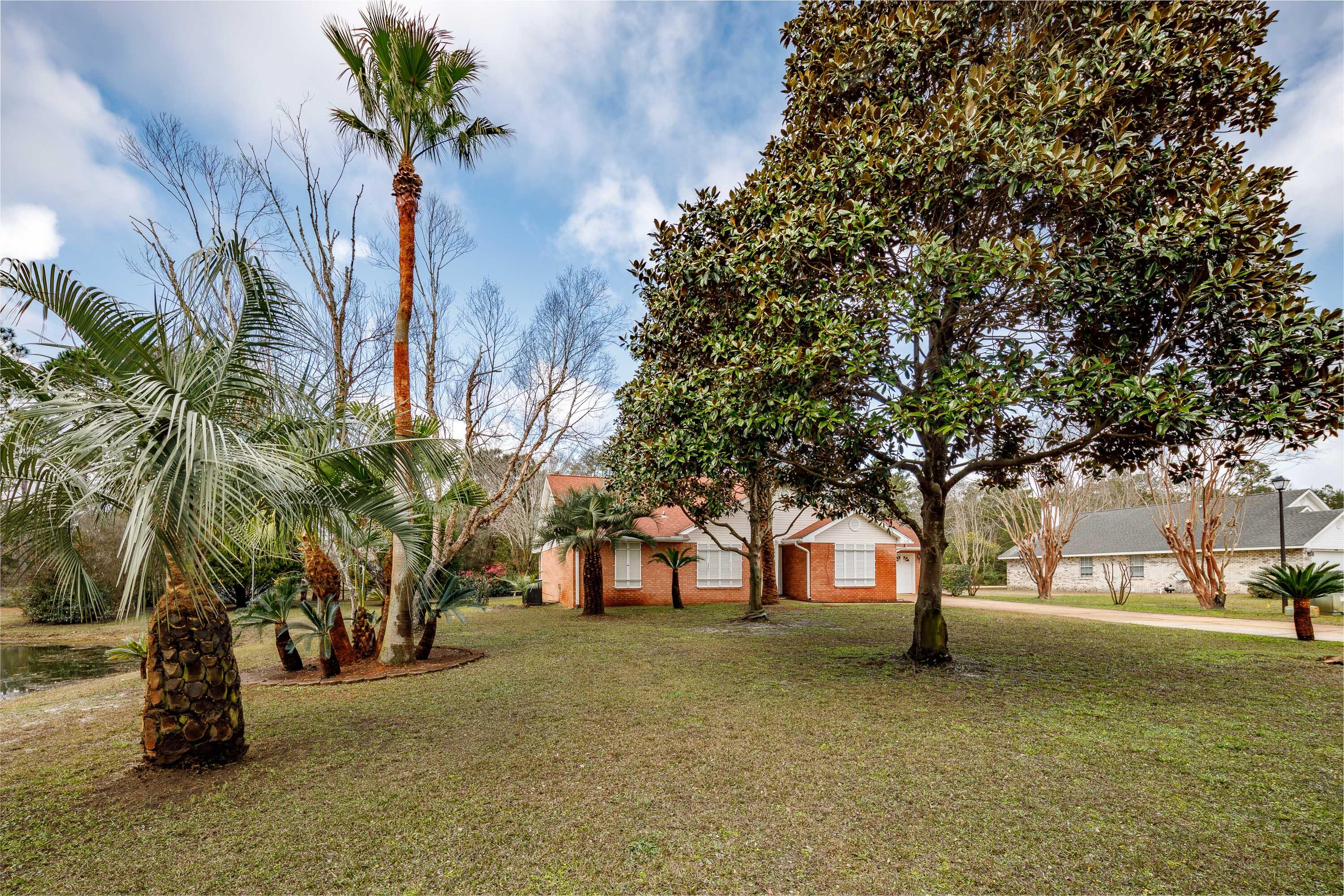 SPANISH TRACE ESTATES - Residential