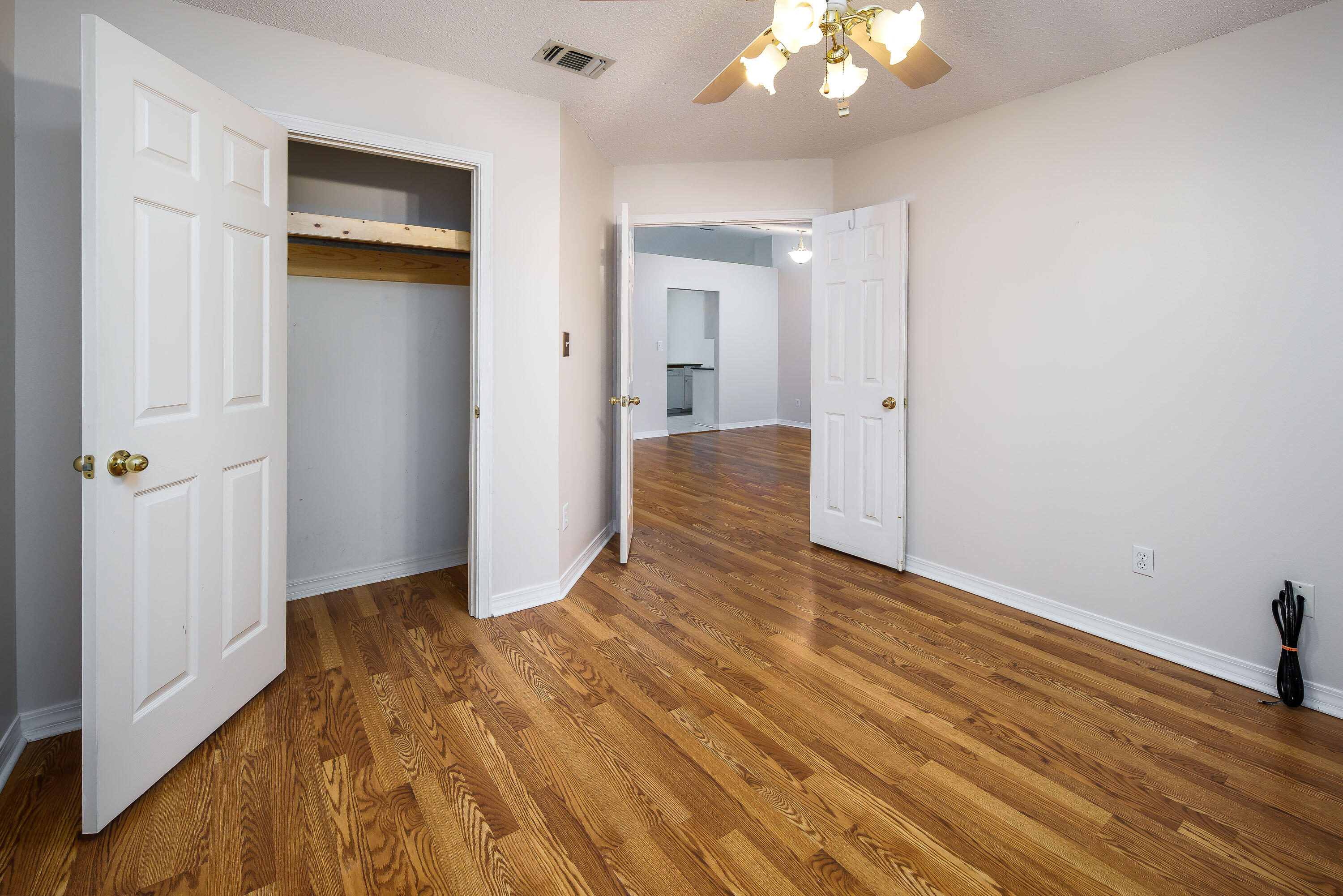 SPANISH TRACE ESTATES - Residential