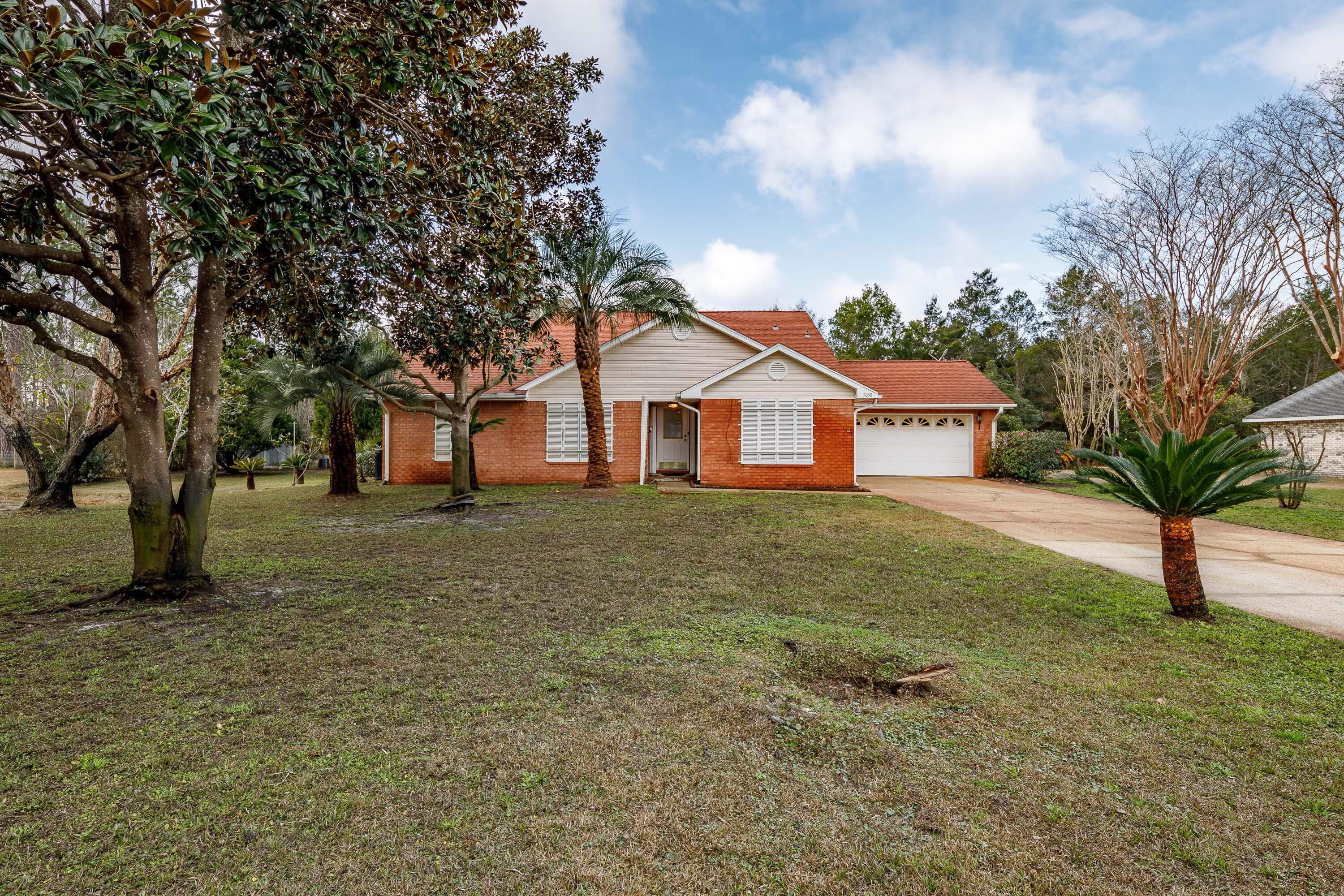 SPANISH TRACE ESTATES - Residential