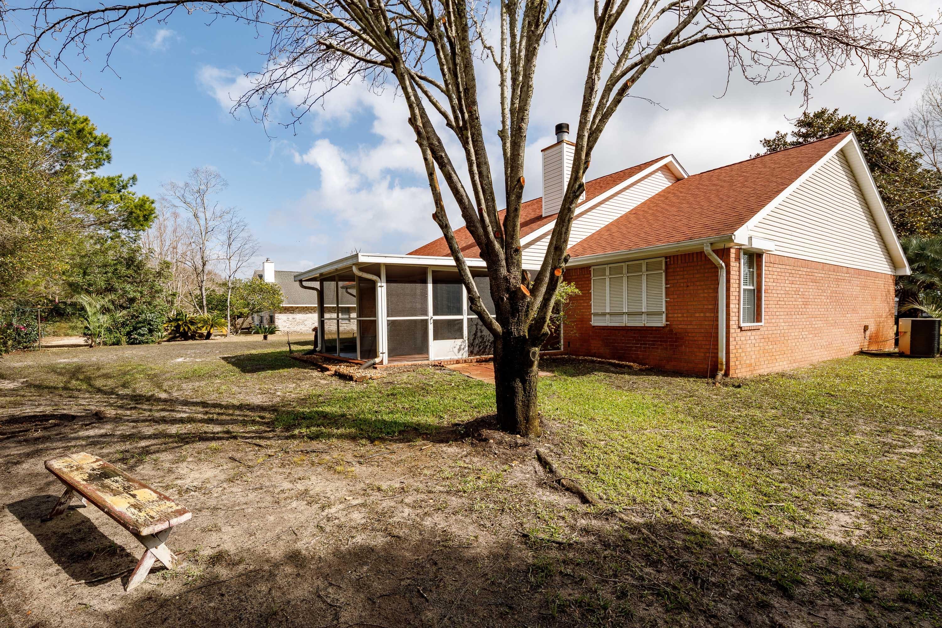 SPANISH TRACE ESTATES - Residential