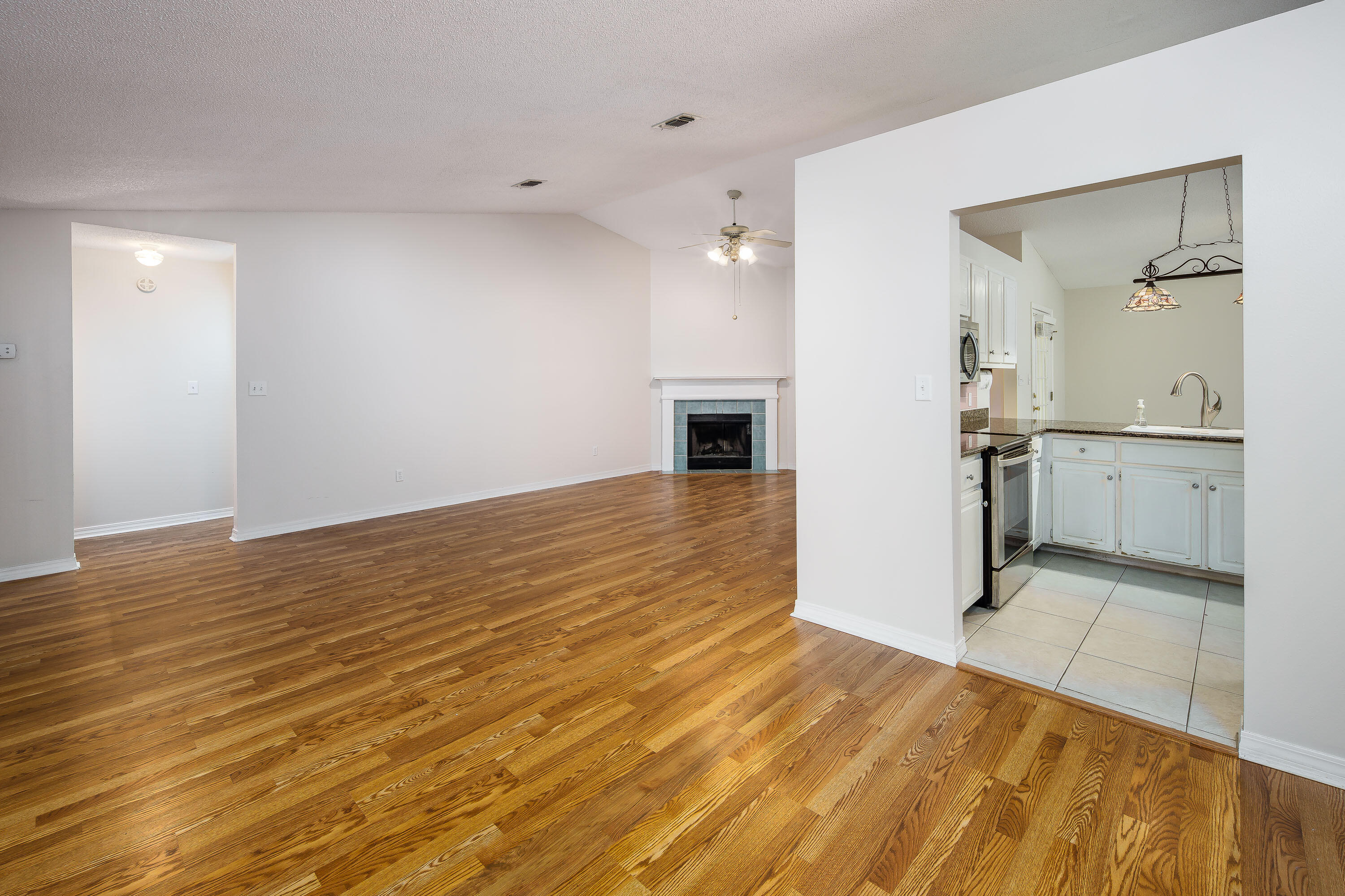 SPANISH TRACE ESTATES - Residential