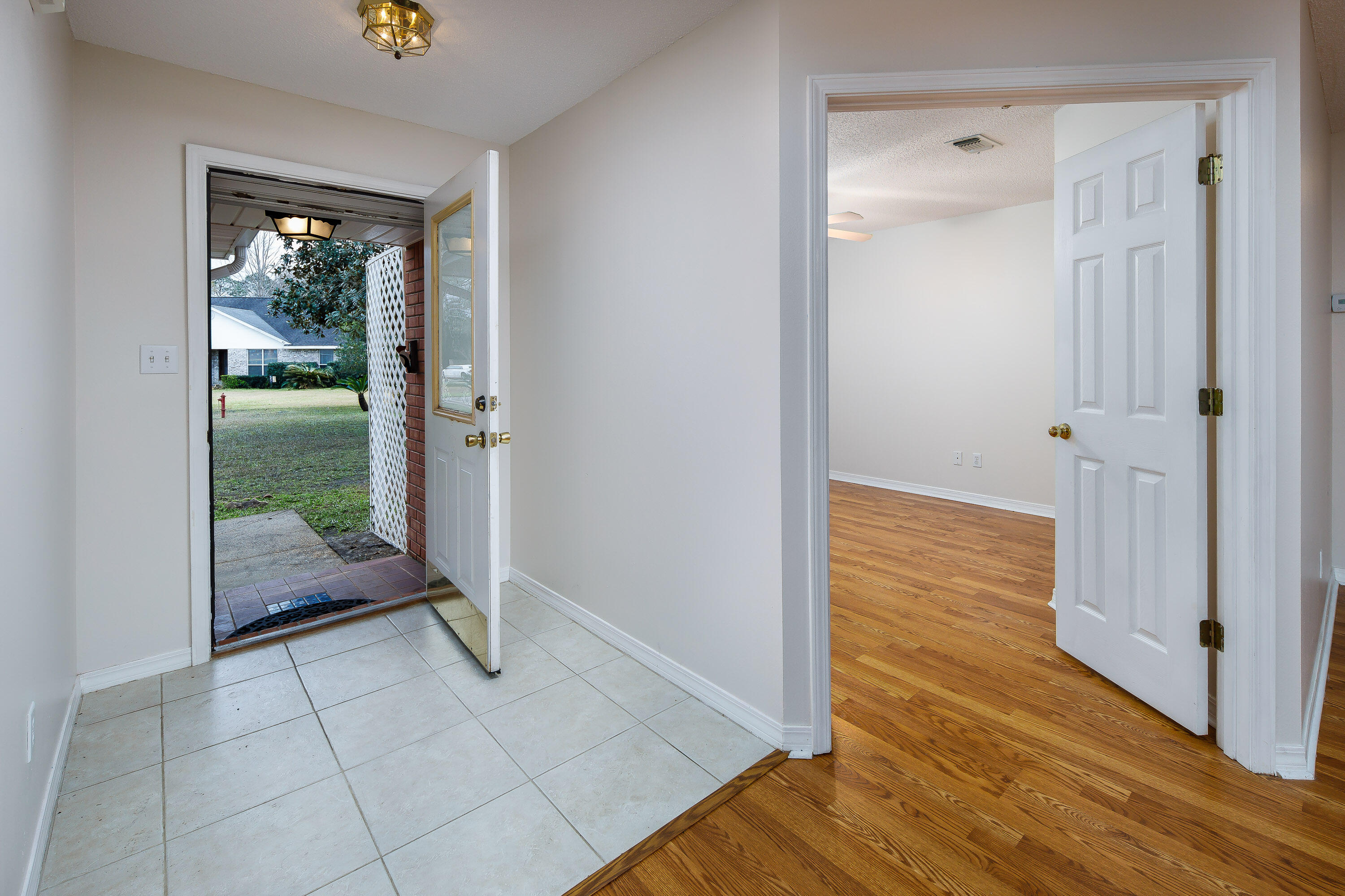 SPANISH TRACE ESTATES - Residential