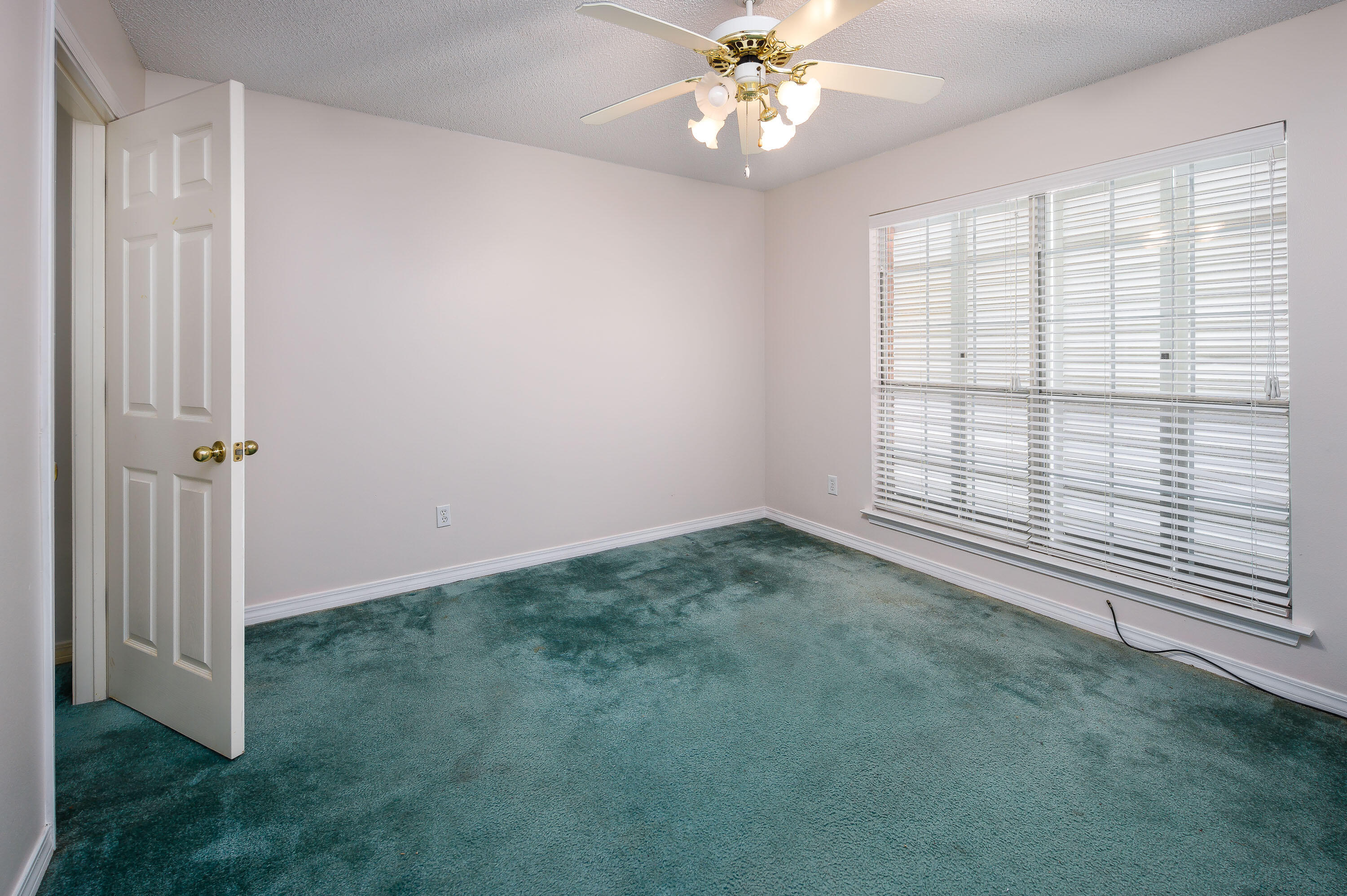 SPANISH TRACE ESTATES - Residential