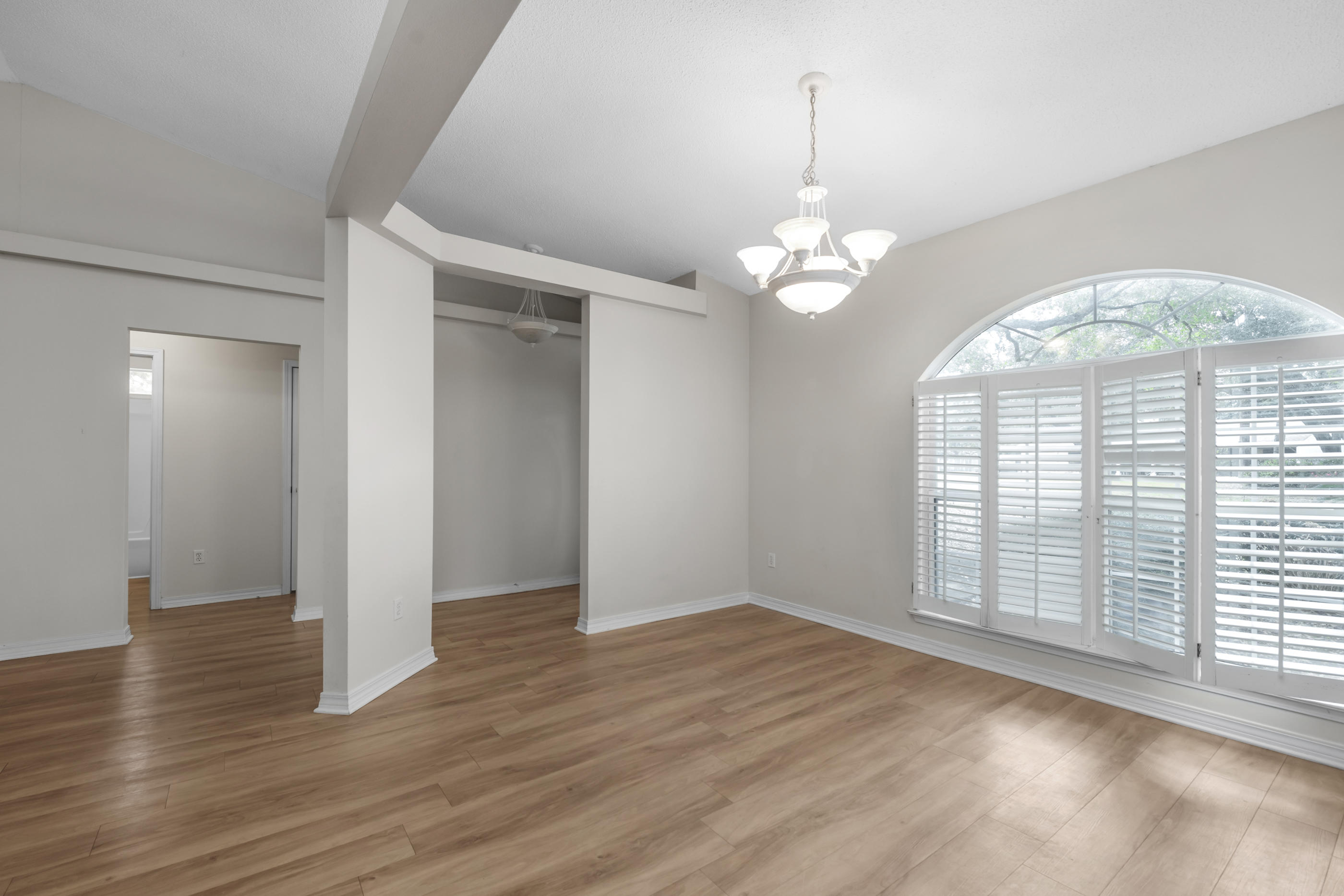 ROBLEDAL ESTATES UNIT 5 - Residential