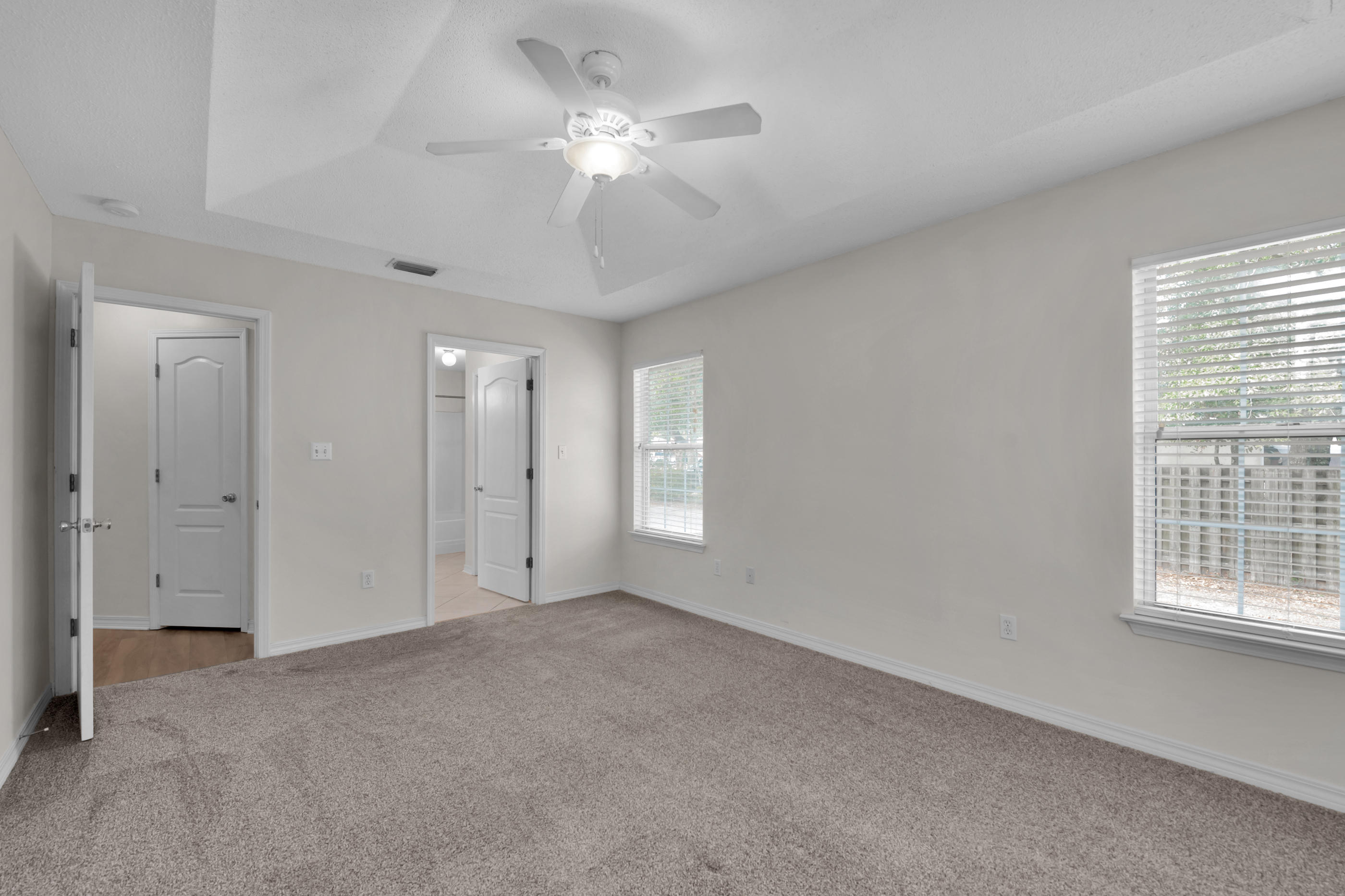 ROBLEDAL ESTATES UNIT 5 - Residential