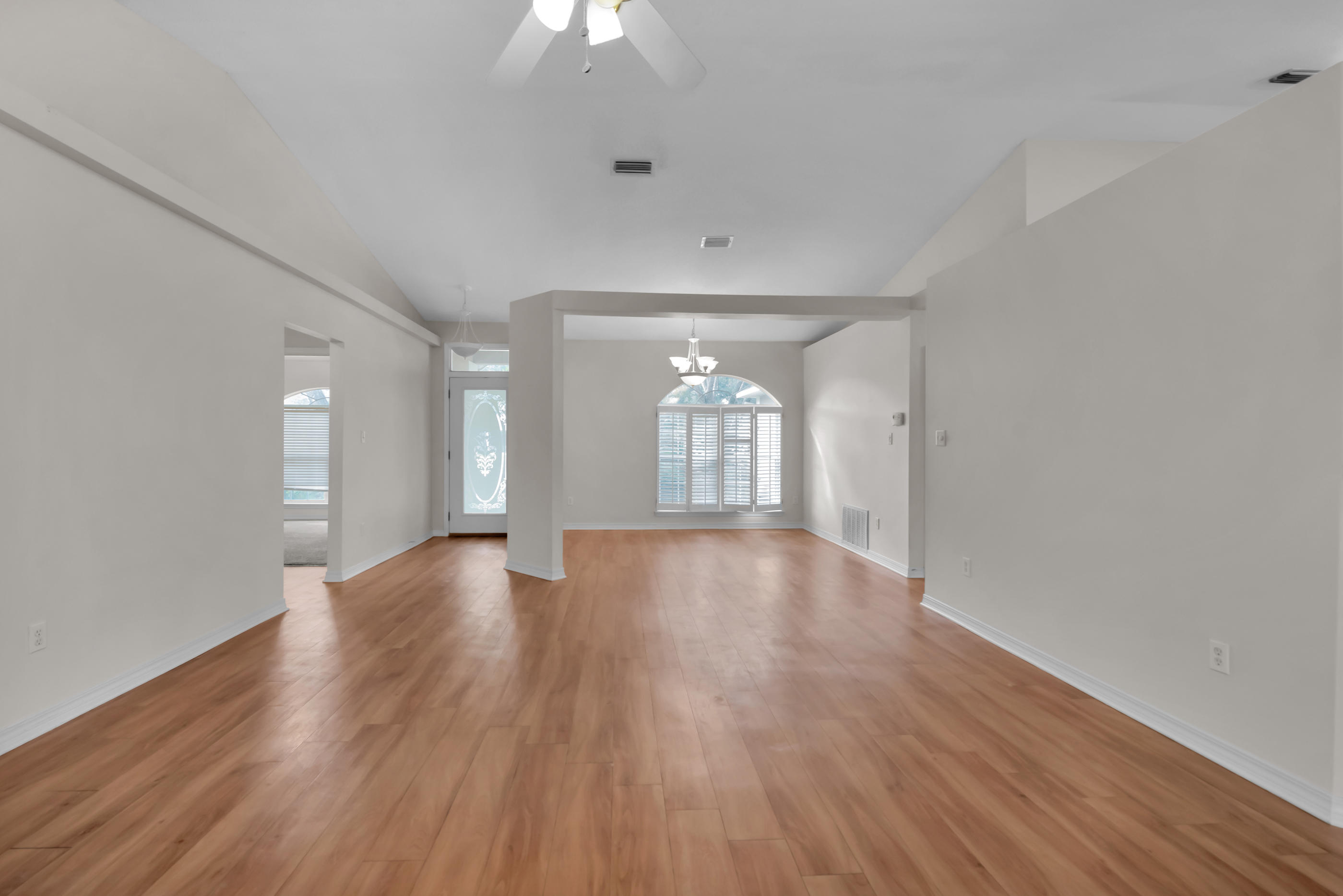 ROBLEDAL ESTATES UNIT 5 - Residential