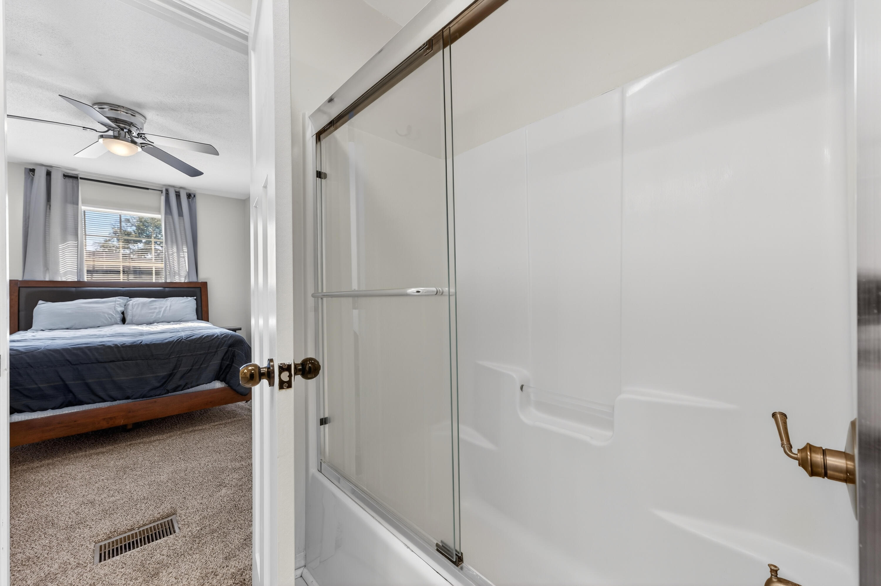 LIVEOAK S/D - Residential