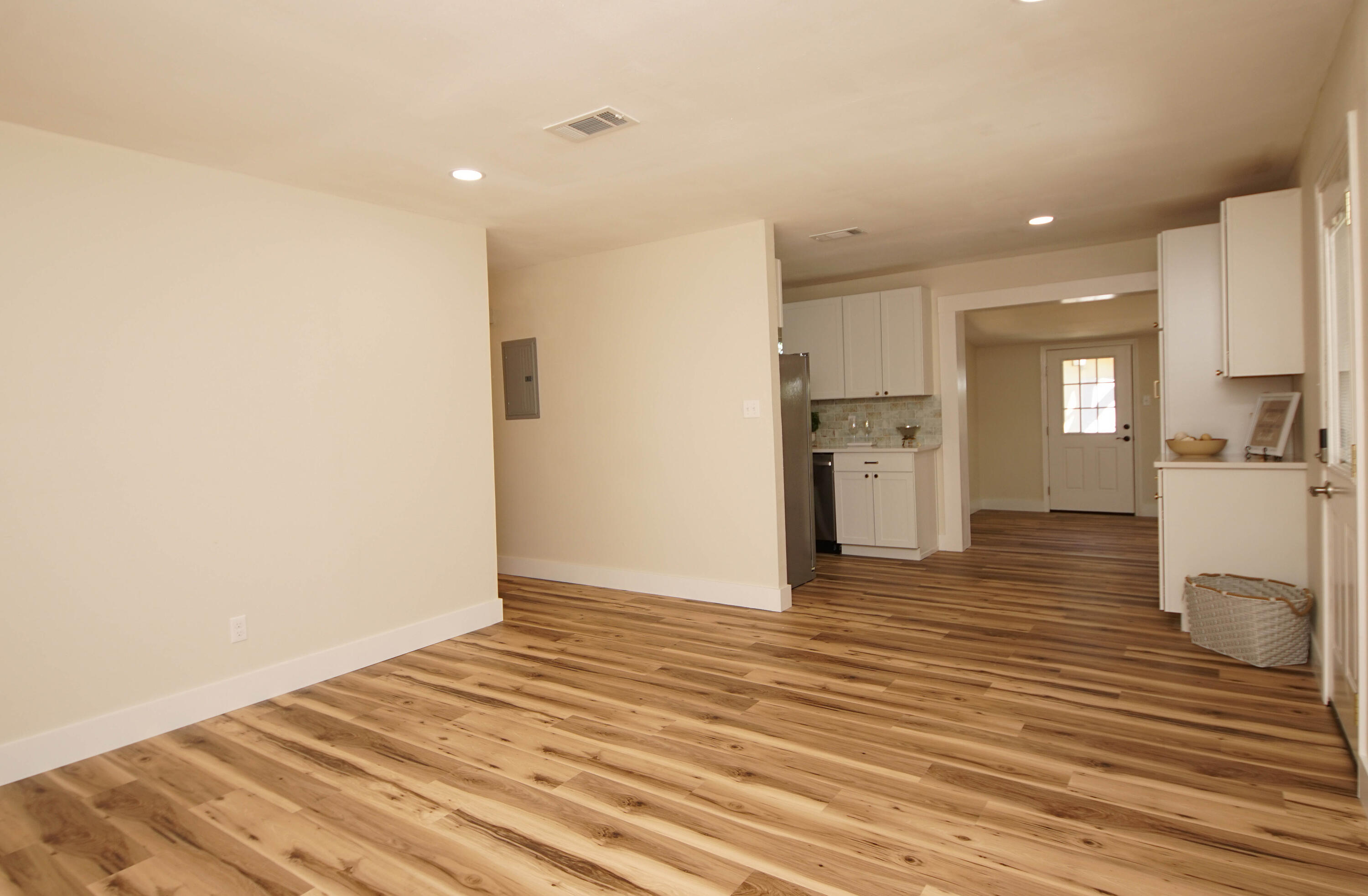 GARNIERS BEACH 7TH - Residential