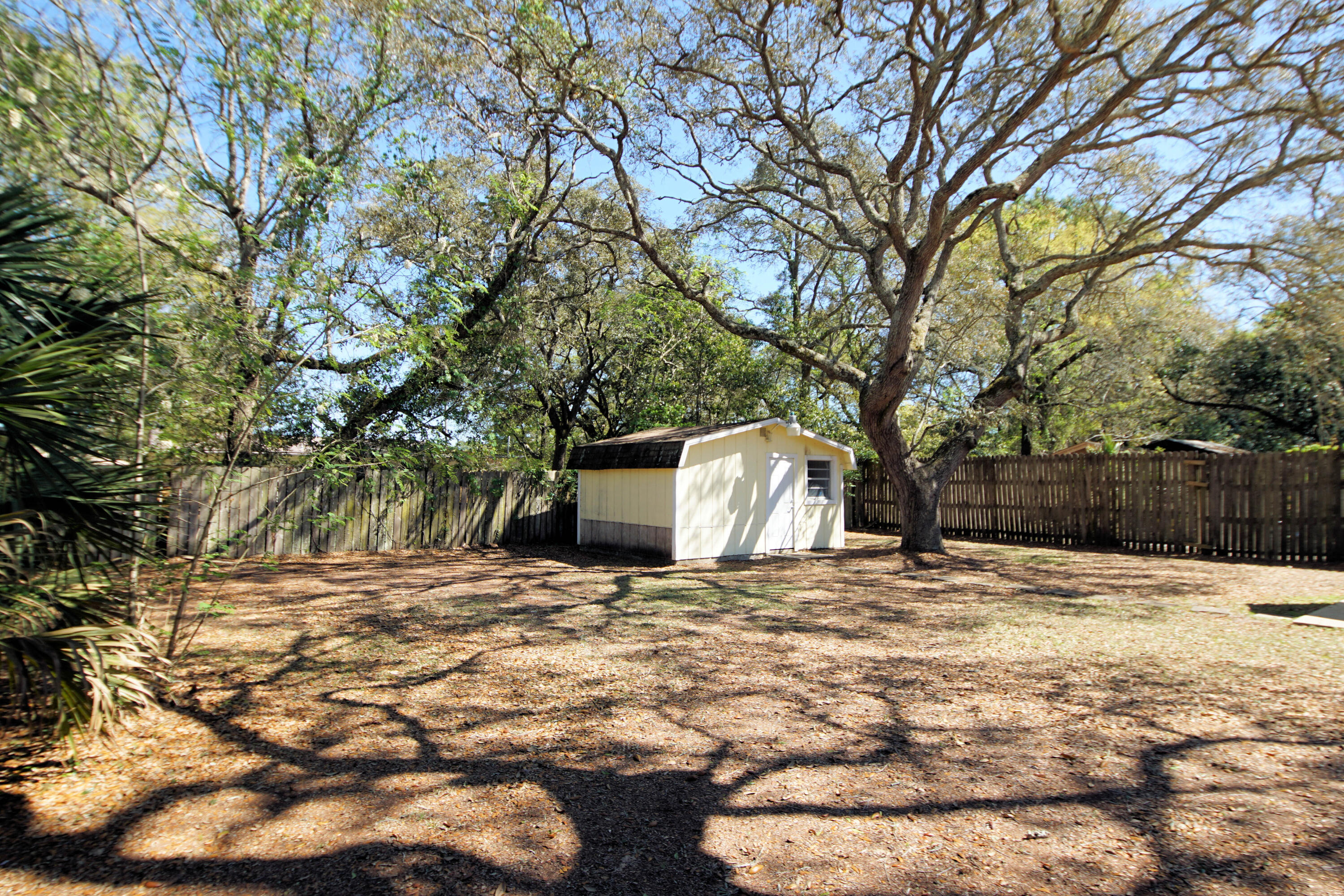 GARNIERS BEACH 7TH - Residential