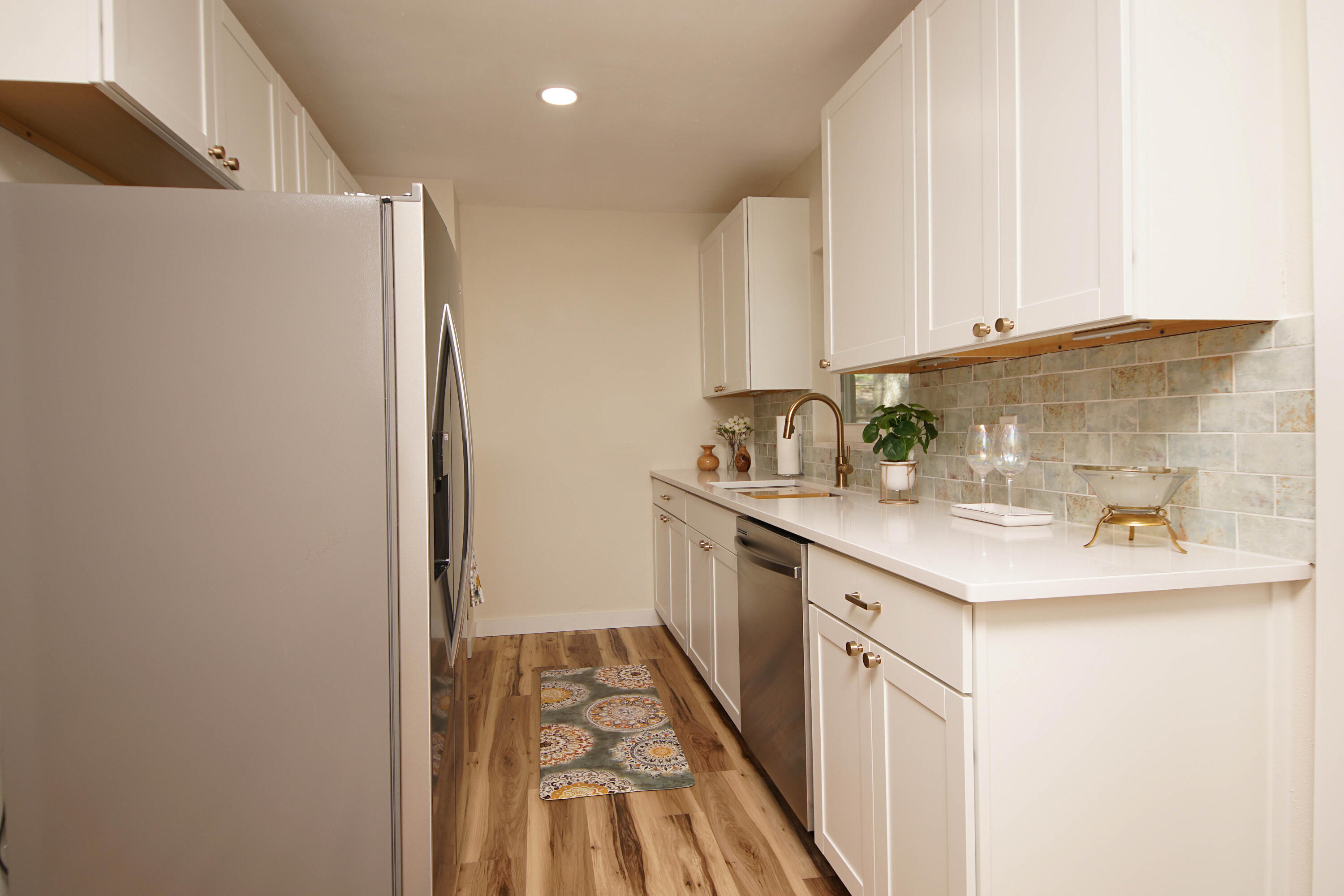 GARNIERS BEACH 7TH - Residential