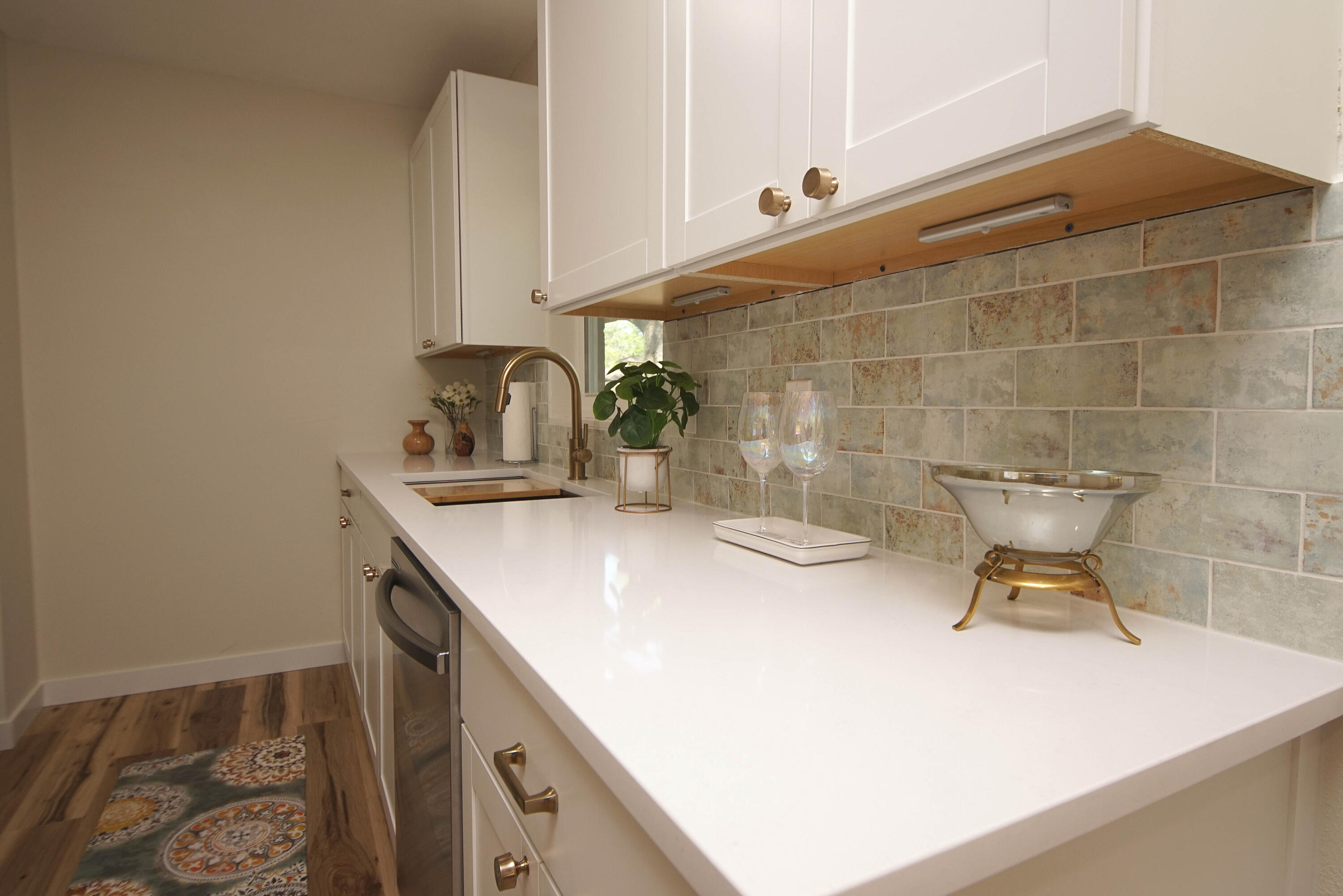 GARNIERS BEACH 7TH - Residential