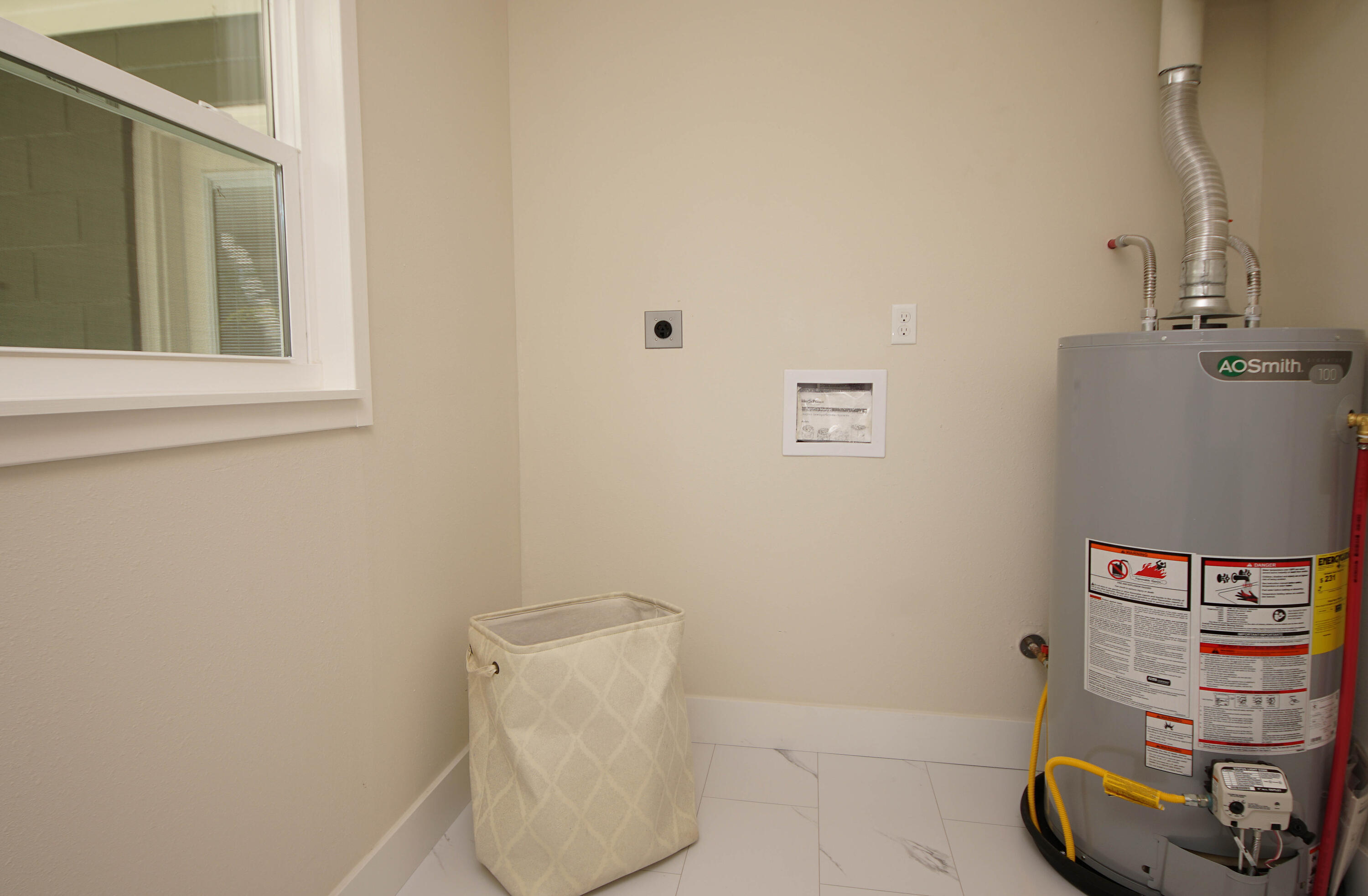 GARNIERS BEACH 7TH - Residential