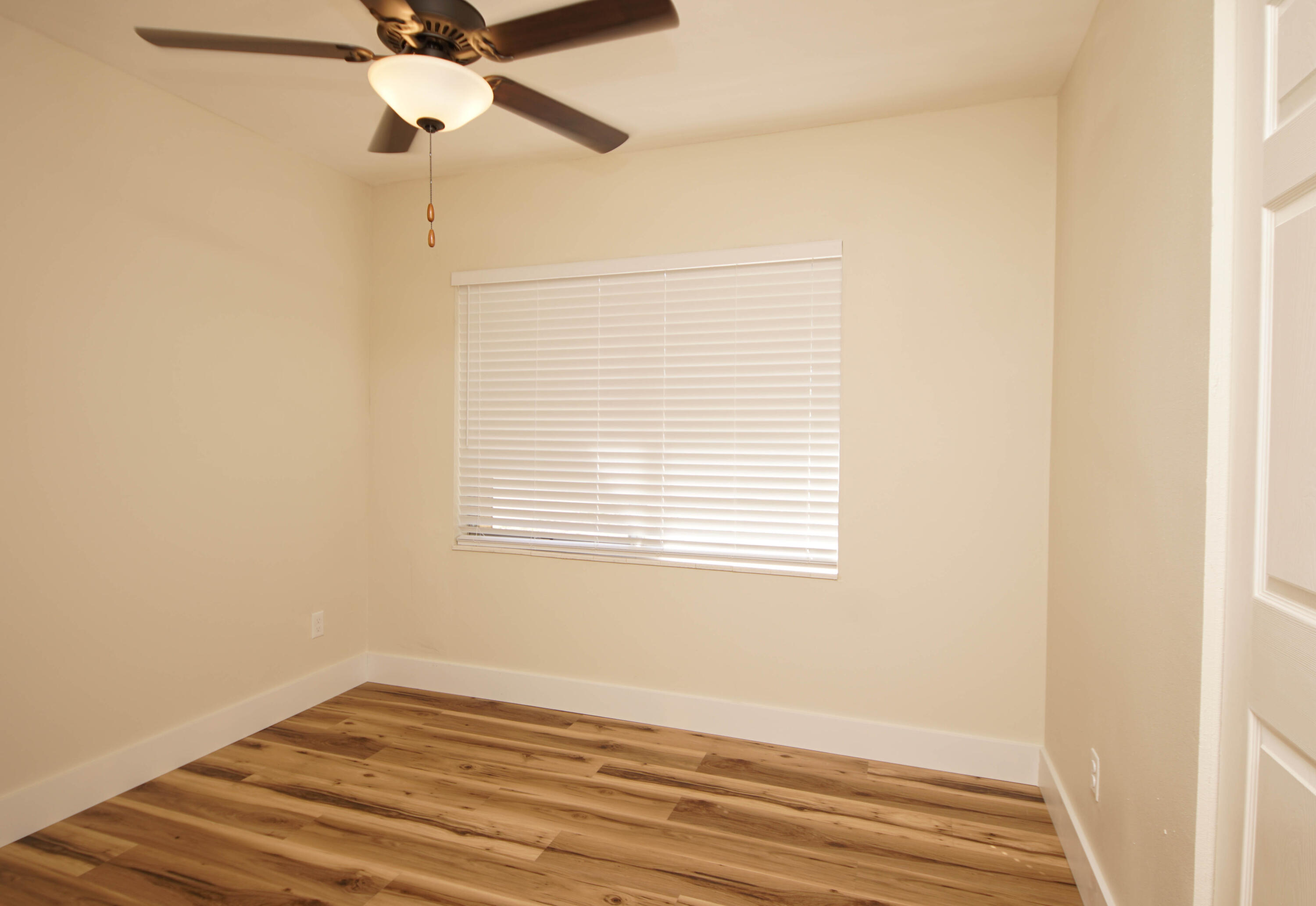 GARNIERS BEACH 7TH - Residential