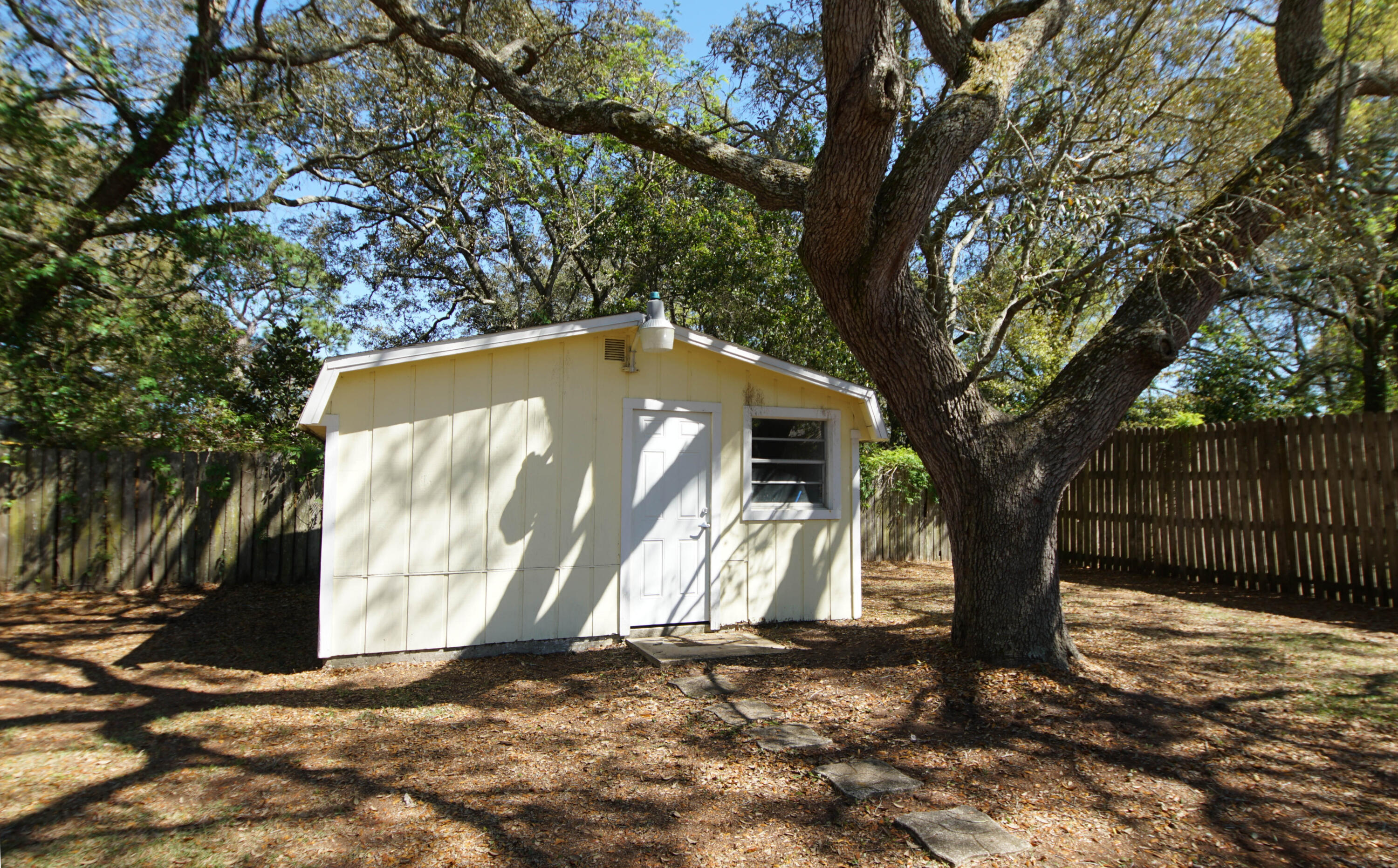 GARNIERS BEACH 7TH - Residential