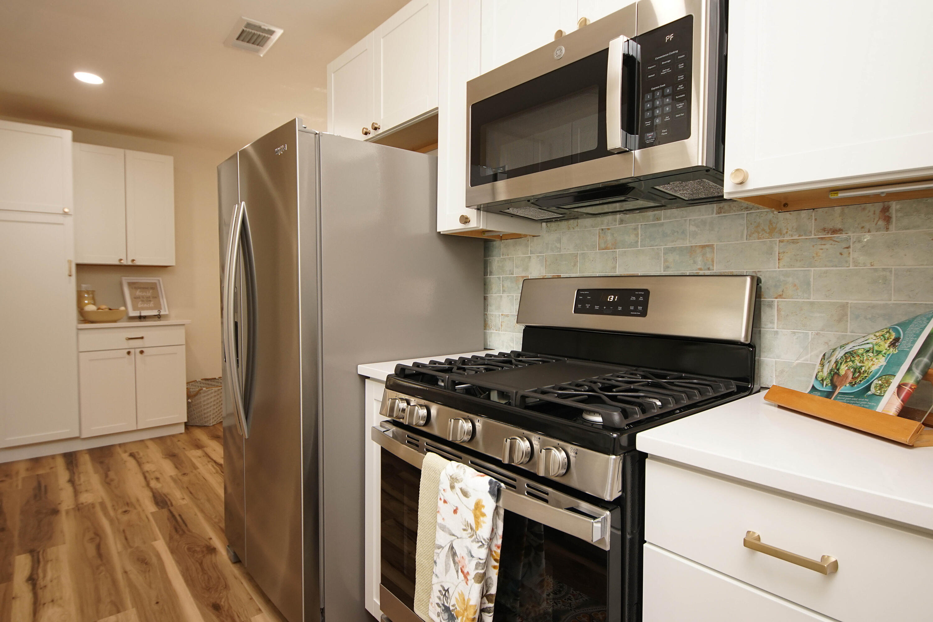 GARNIERS BEACH 7TH - Residential