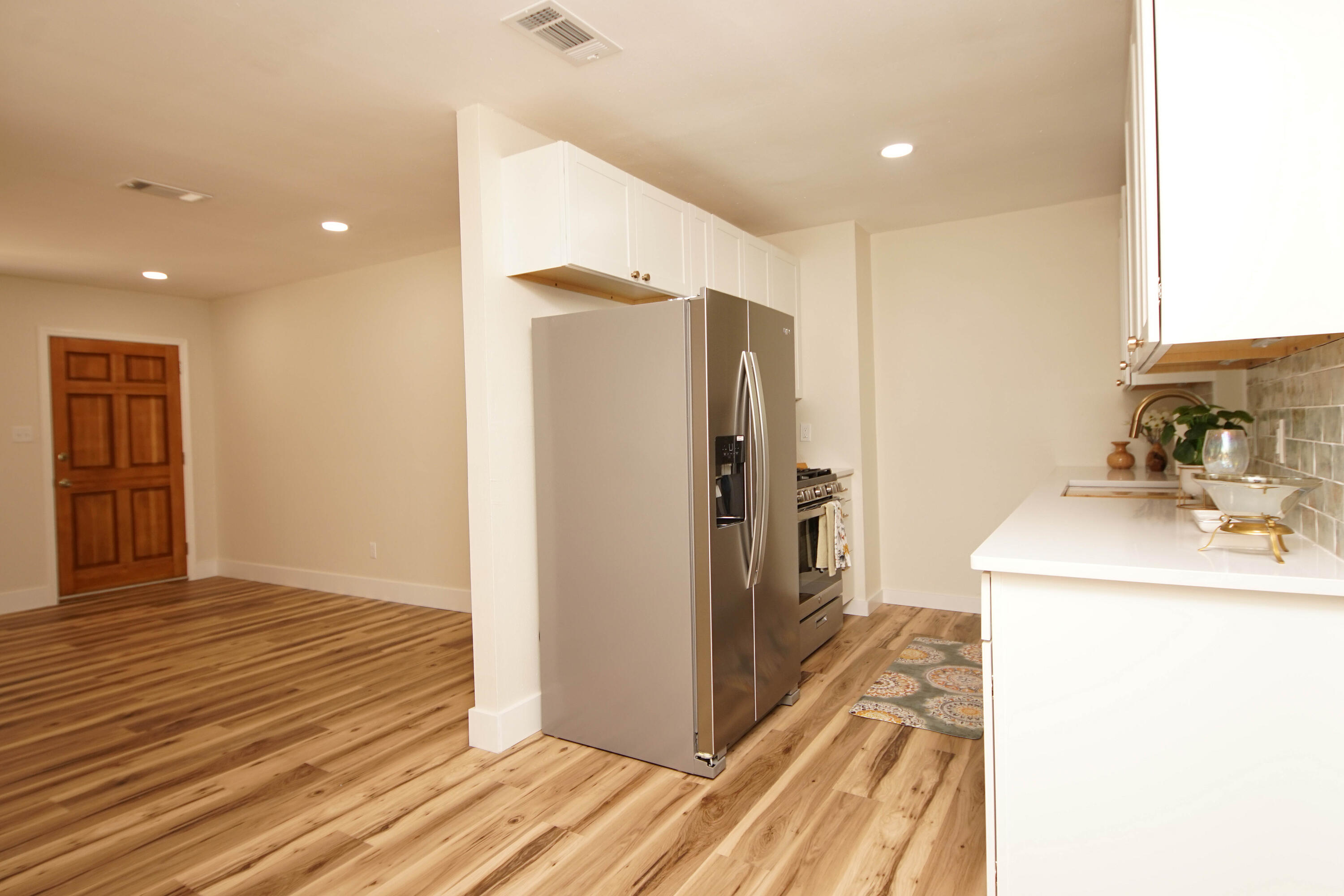 GARNIERS BEACH 7TH - Residential