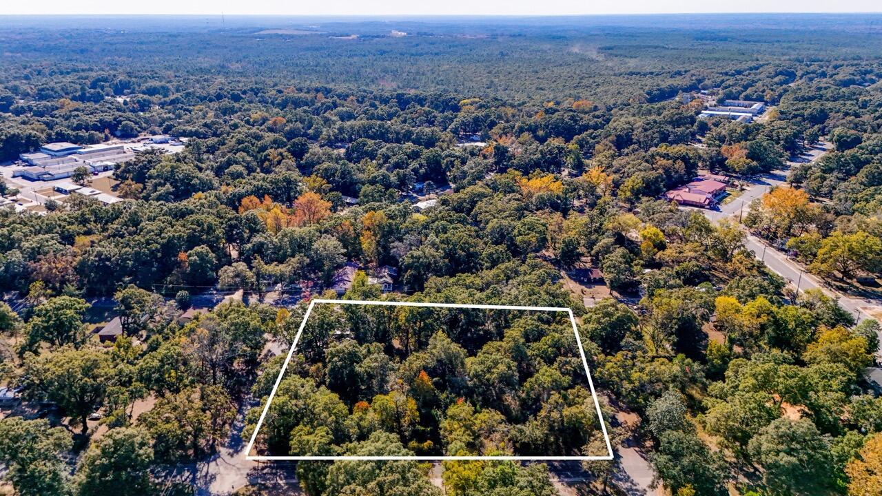 CRESTVIEW - Land