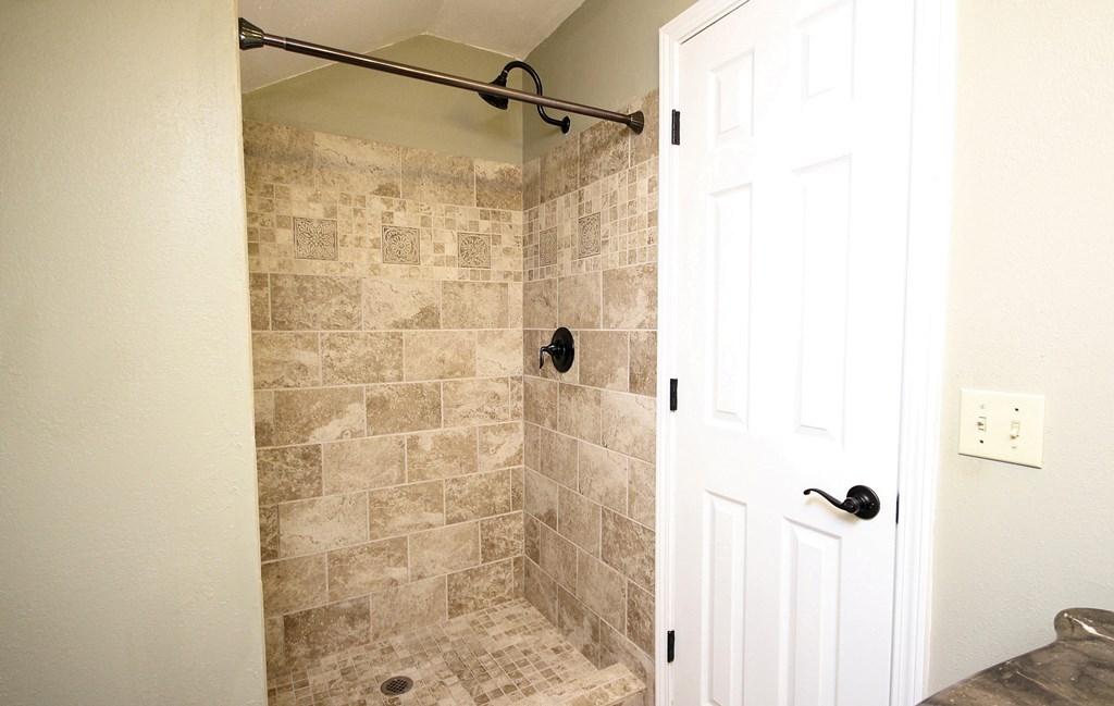 PARKWOOD SQUARE PH 2 - Residential