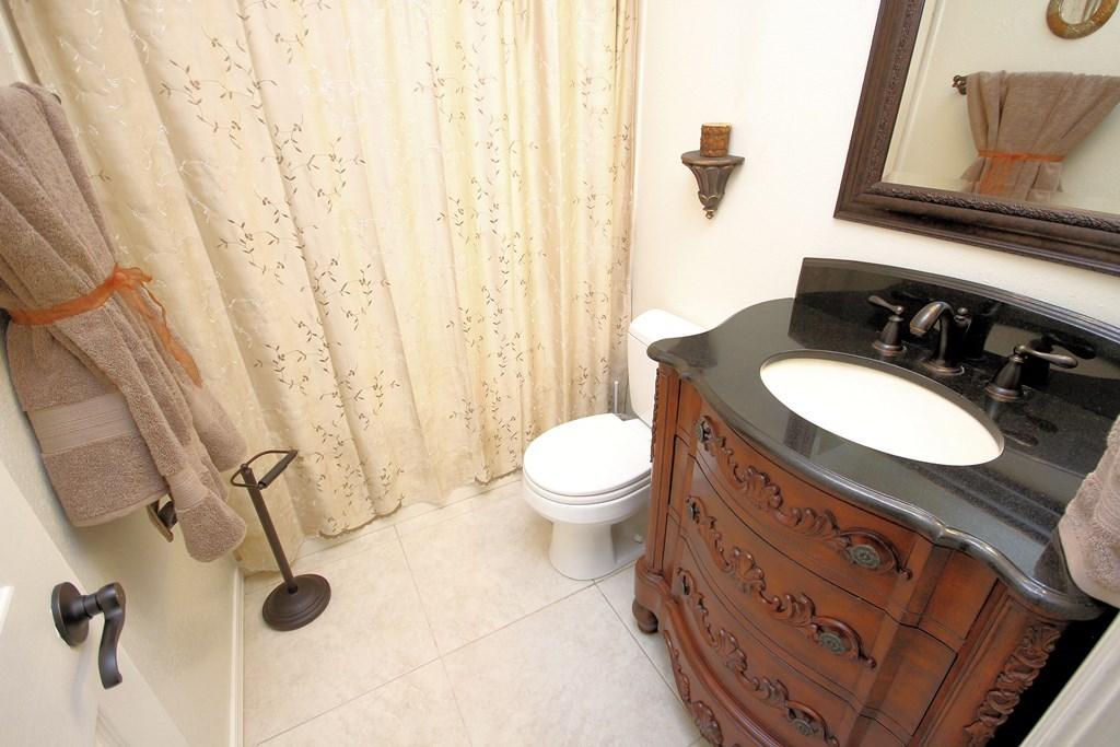 PARKWOOD SQUARE PH 2 - Residential