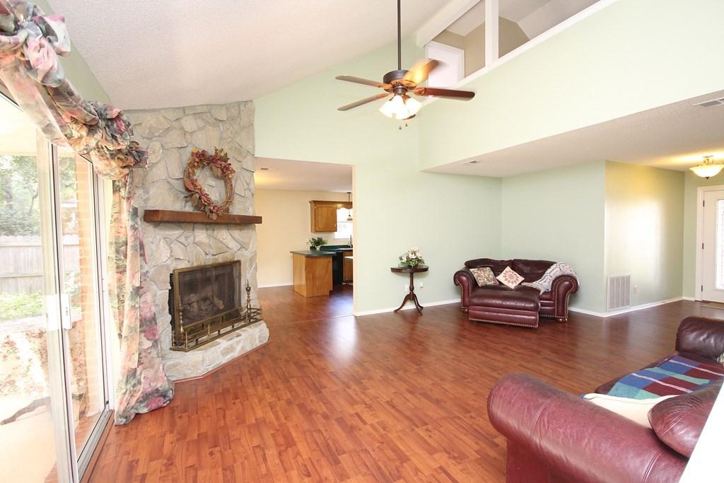 PARKWOOD SQUARE PH 2 - Residential