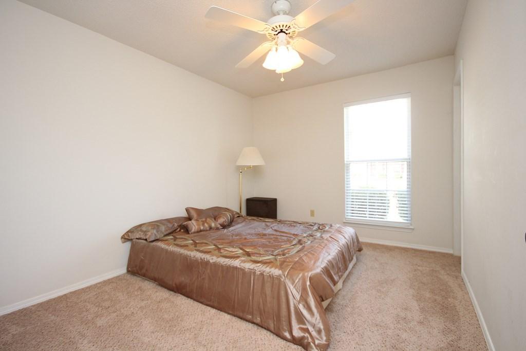 PARKWOOD SQUARE PH 2 - Residential