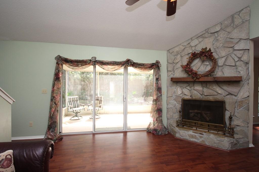 PARKWOOD SQUARE PH 2 - Residential