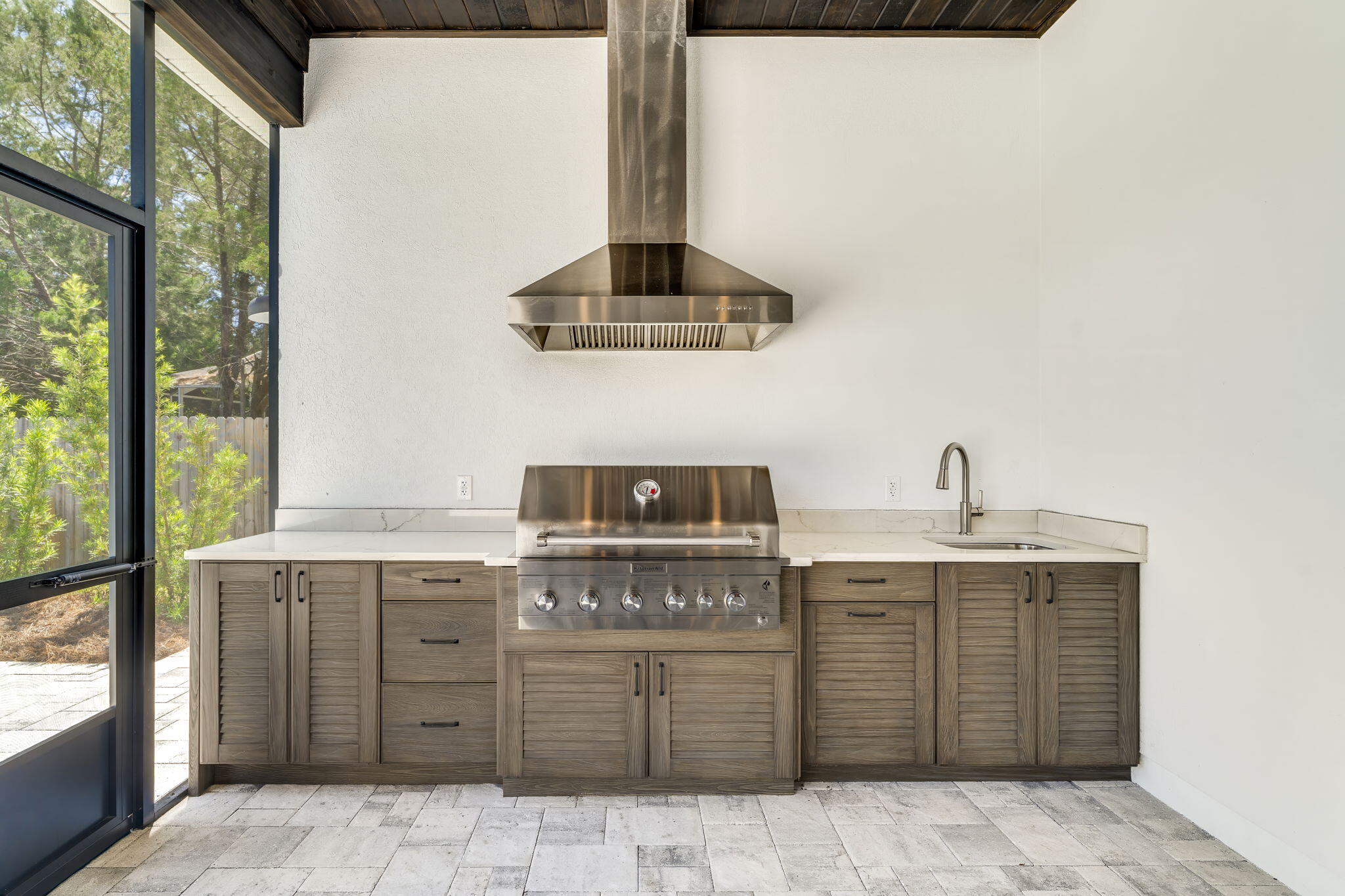 PELICAN BAY - Residential