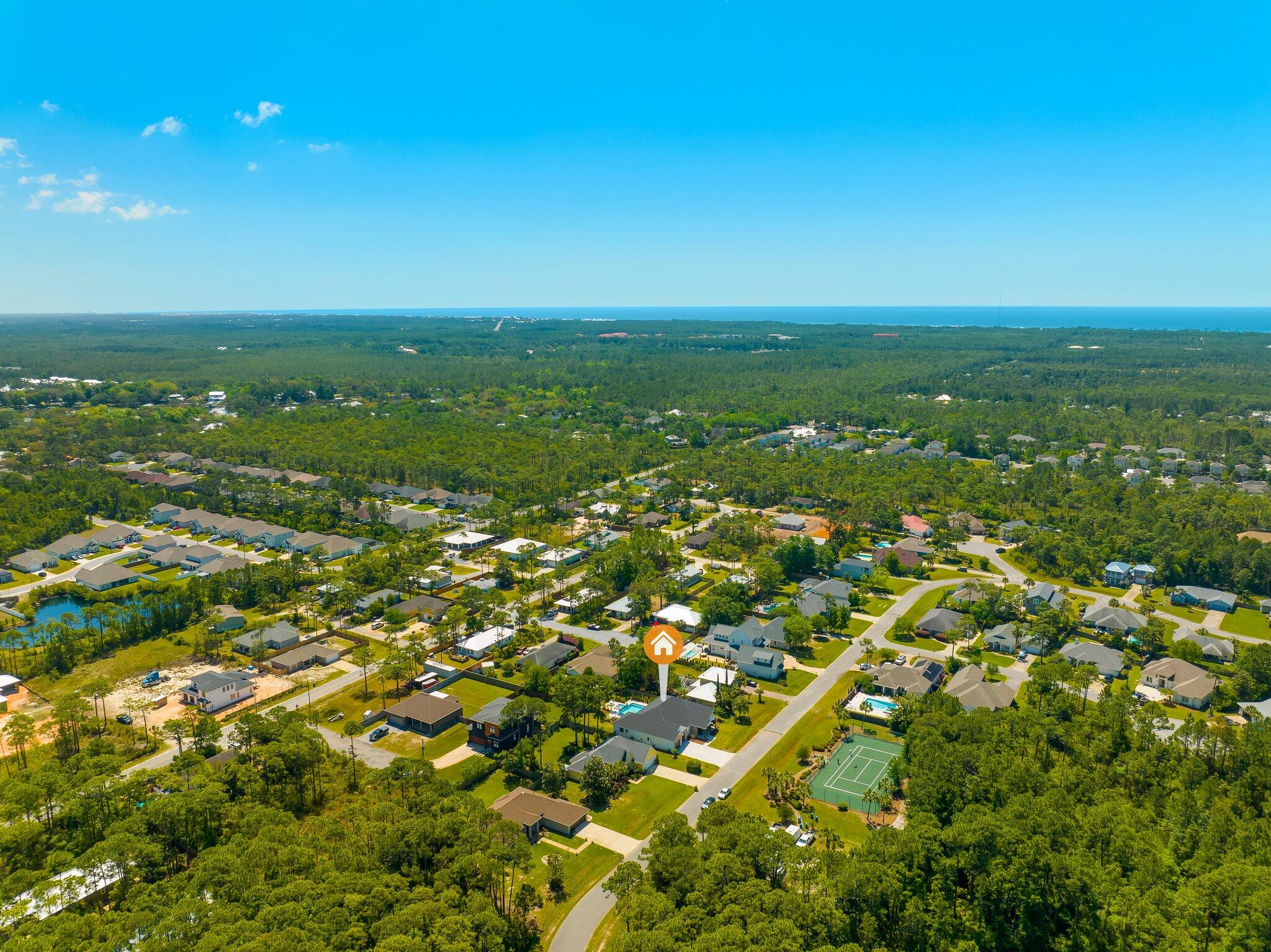 PELICAN BAY - Residential