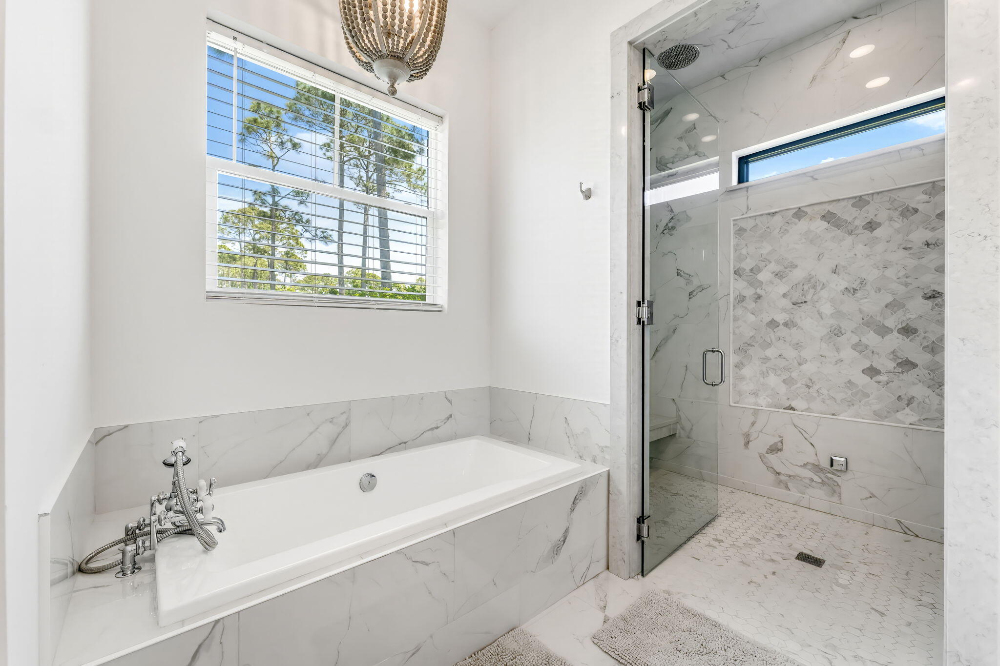 PELICAN BAY - Residential