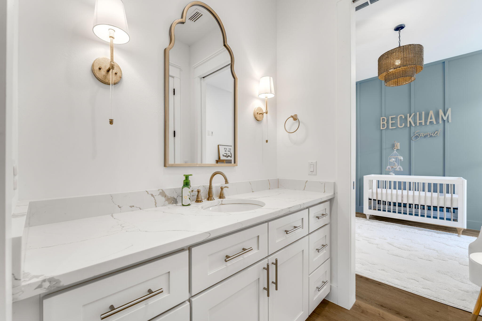 PELICAN BAY - Residential