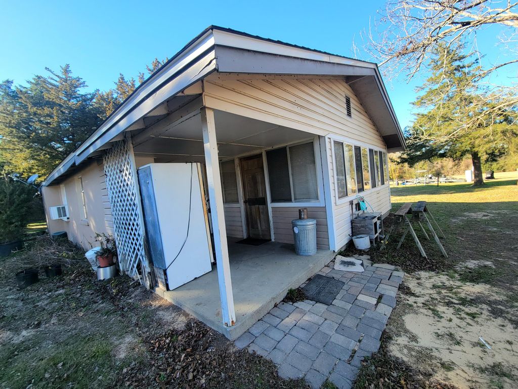 listing image 42
