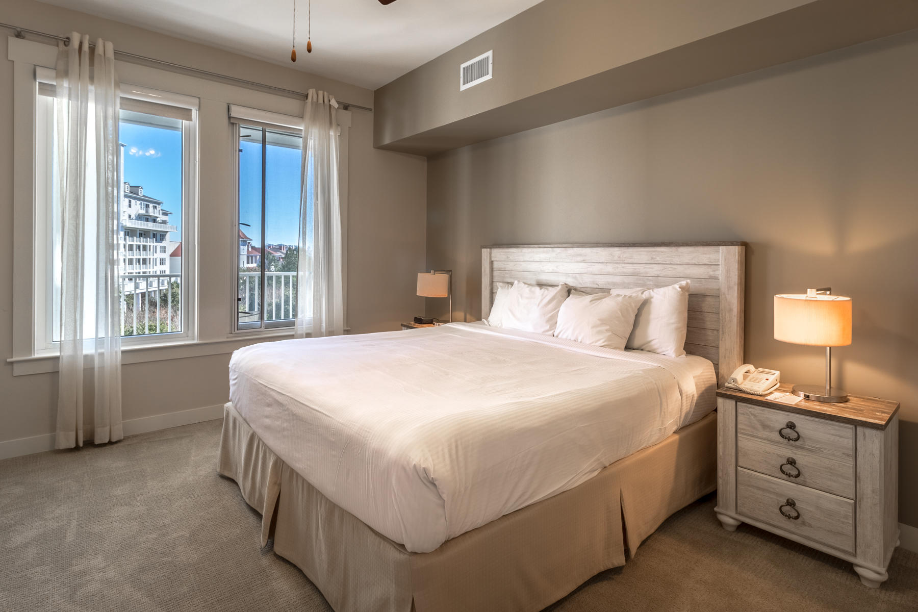 BAHIA CONDO - Residential