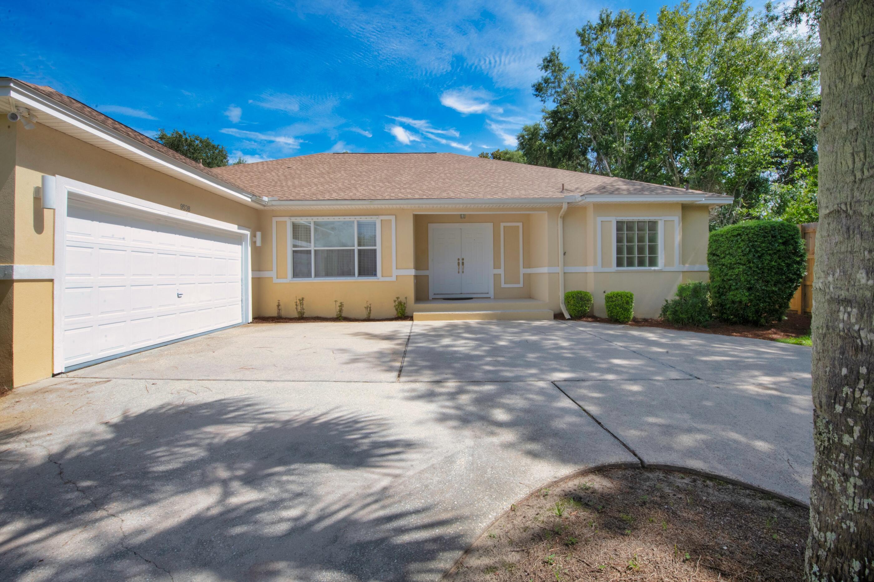 RIVIERA BEACH - Residential