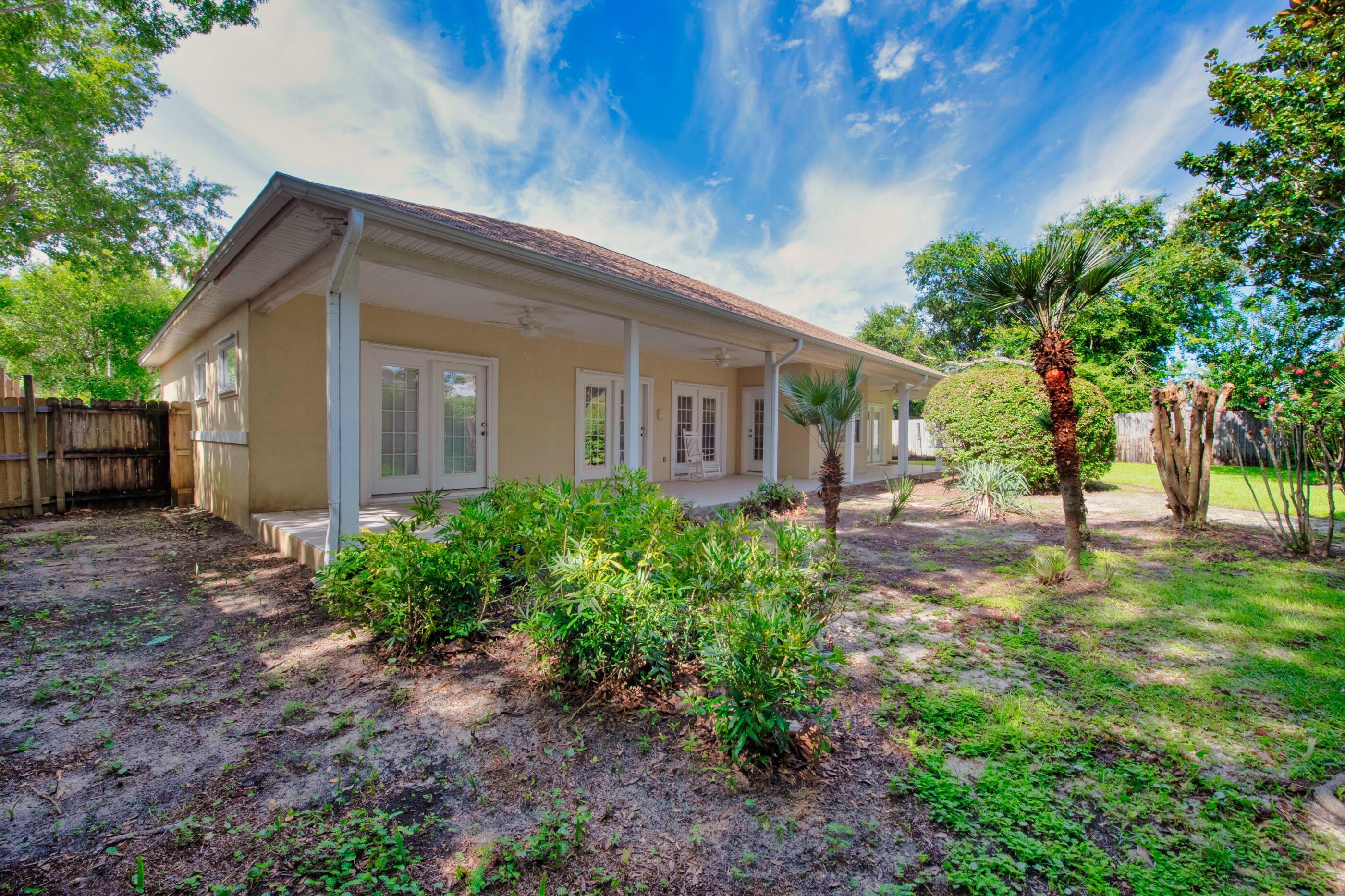 RIVIERA BEACH - Residential