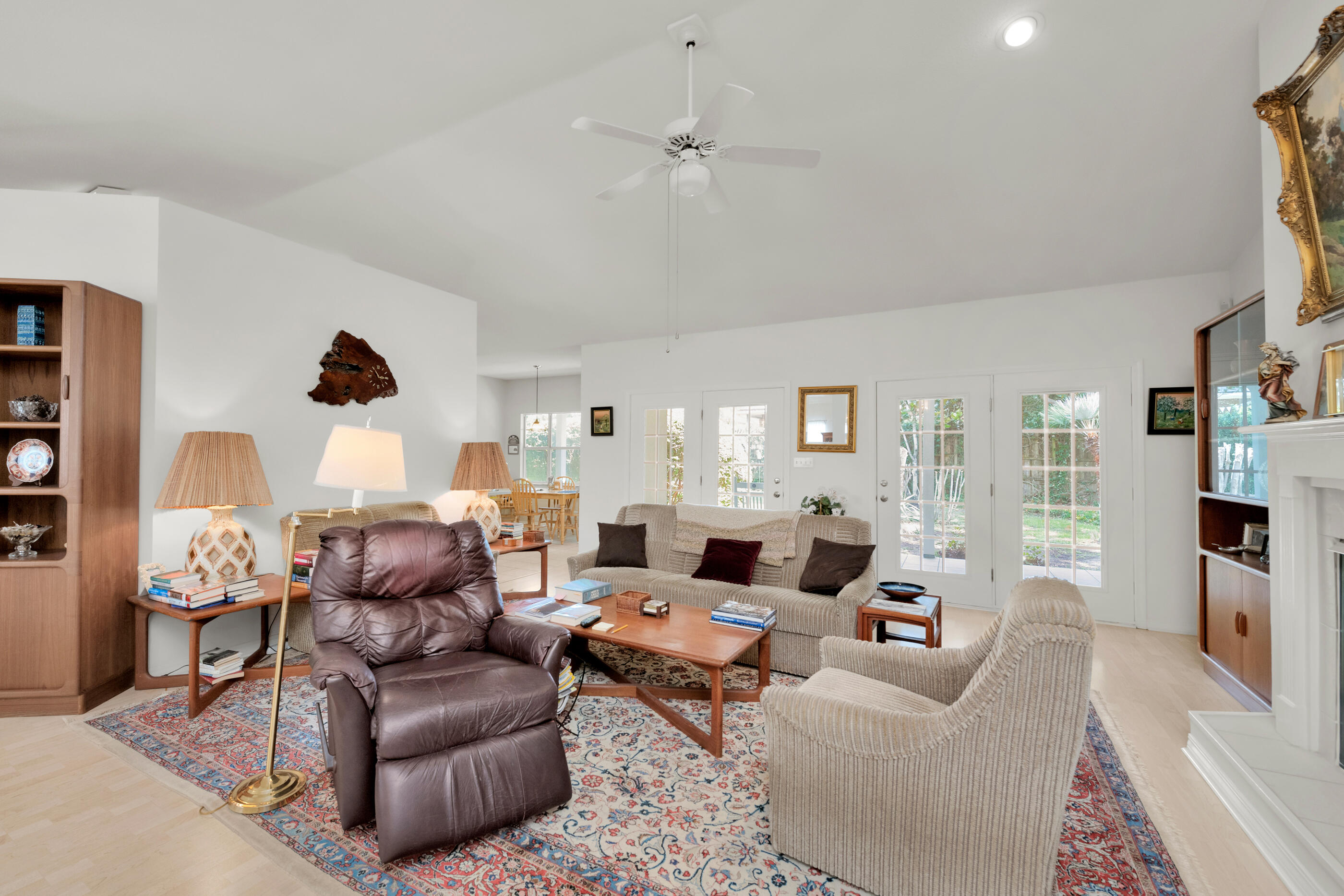 RIVIERA BEACH - Residential