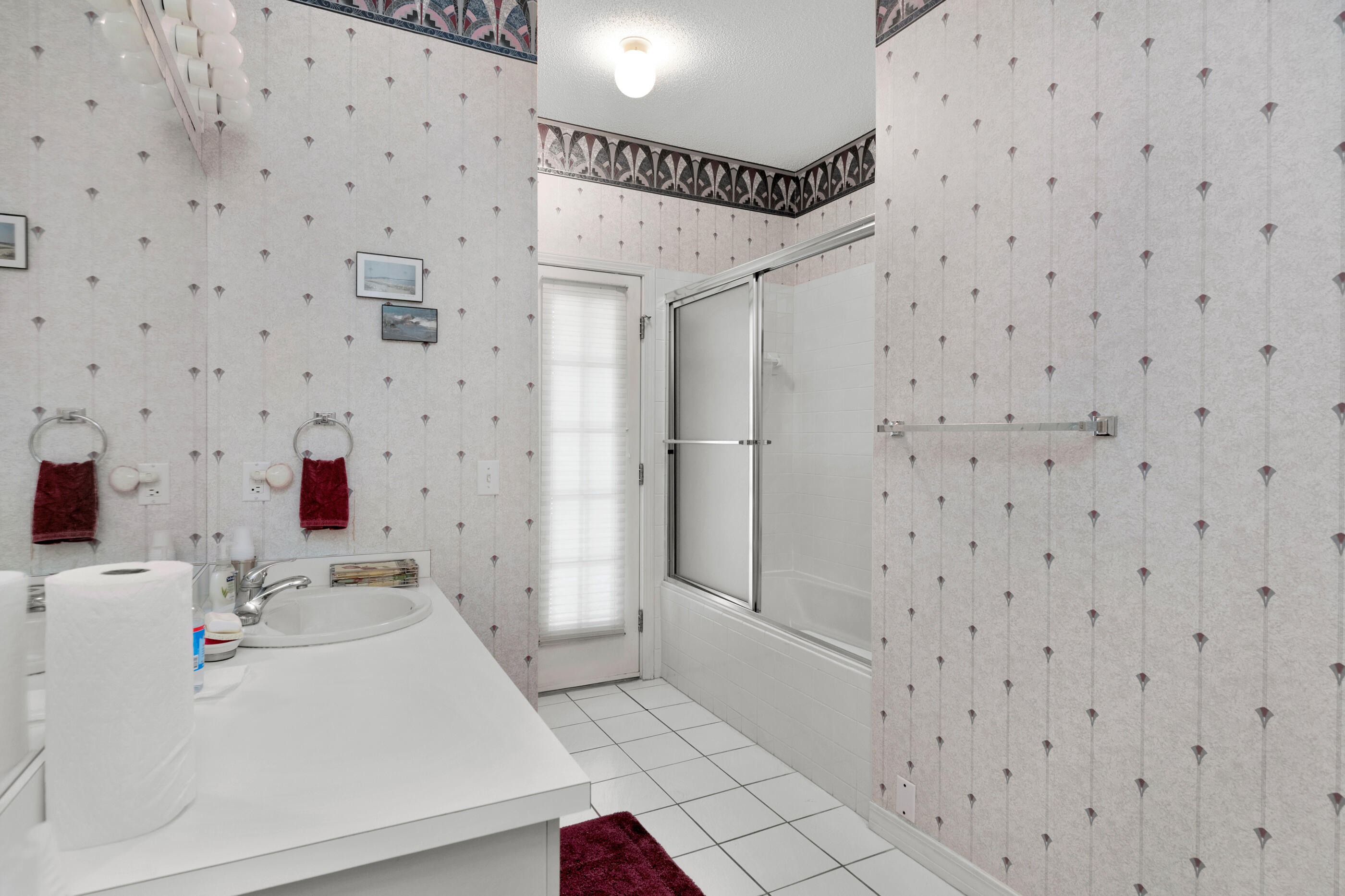 RIVIERA BEACH - Residential